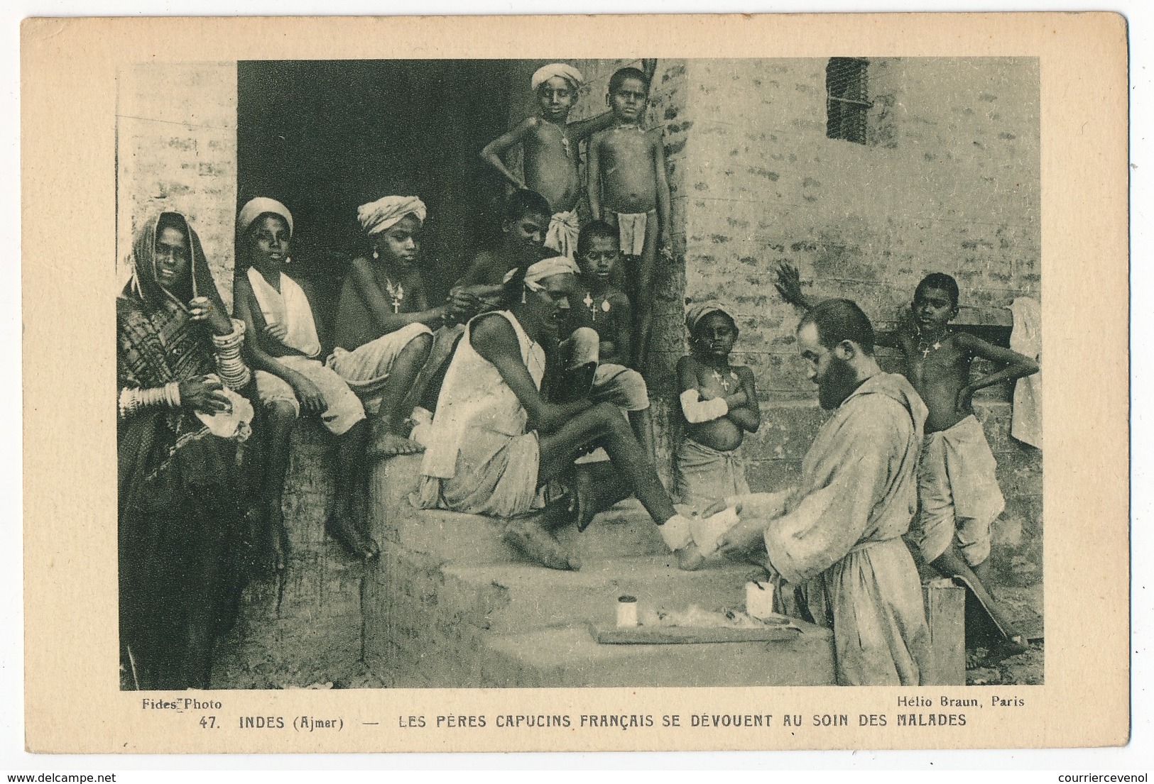 CPA - AJMAR (Indes) - Les Frères Capucins Français Se Dévouent Au Soin Des Malades - Indien