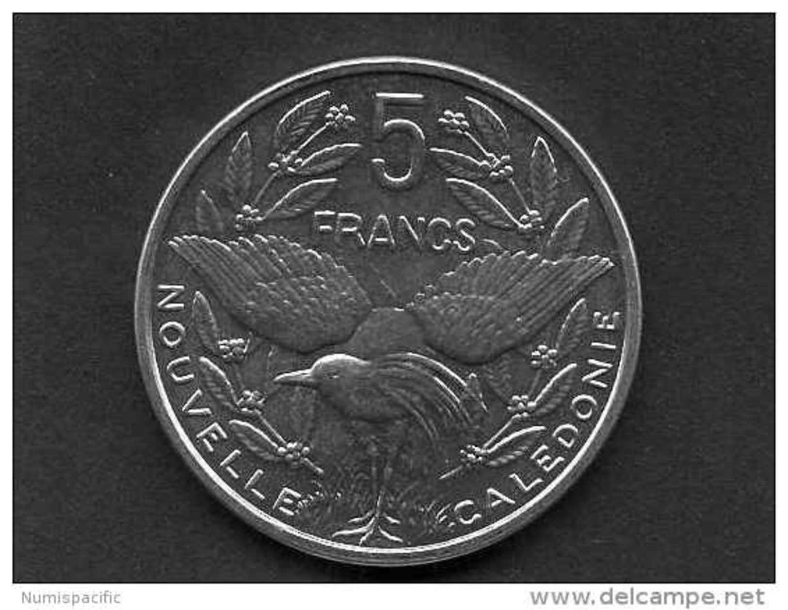 Pièce De 5 Francs De Nouvelle Calédonie Année 2011 !! - Nieuw-Caledonië