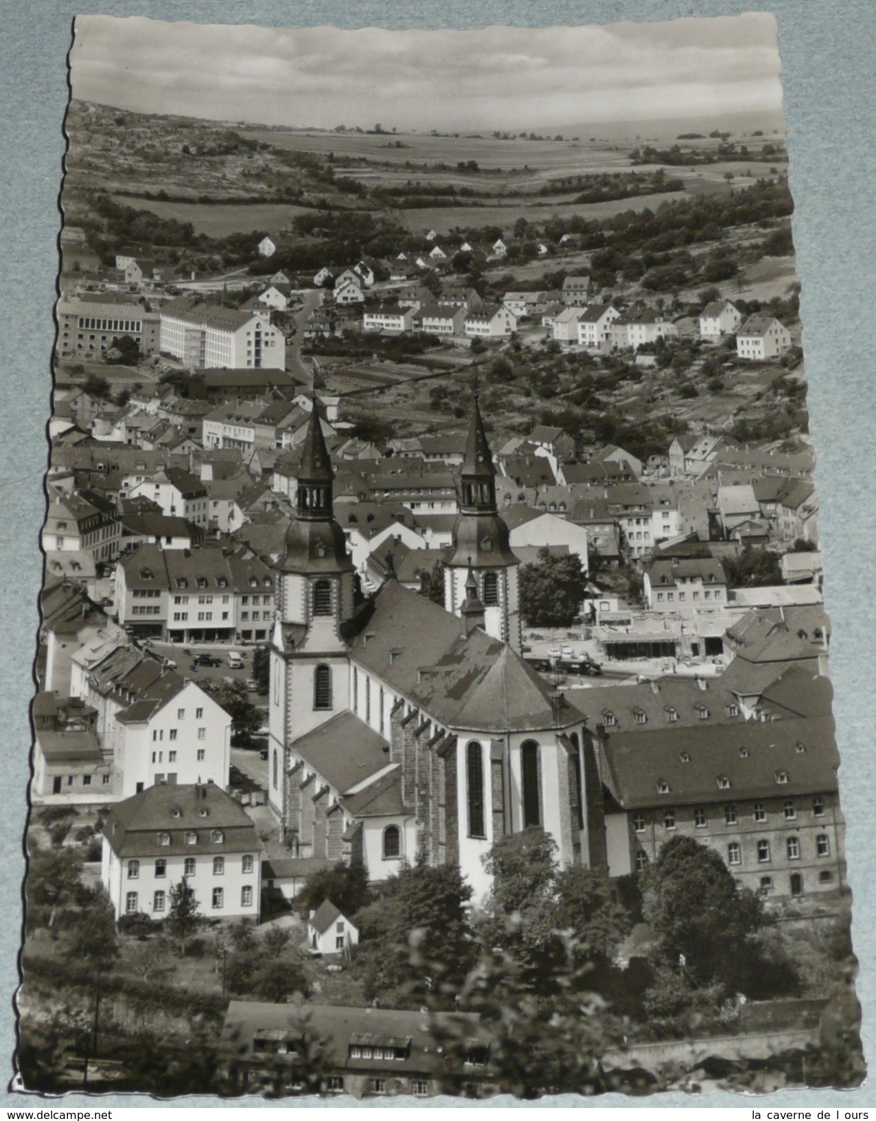 CPM, Carte Postale, Allemagne, Prüm Pruem, Waldstadt Der Eifel, Teilansicht Von Der Held, Timbre - Prüm