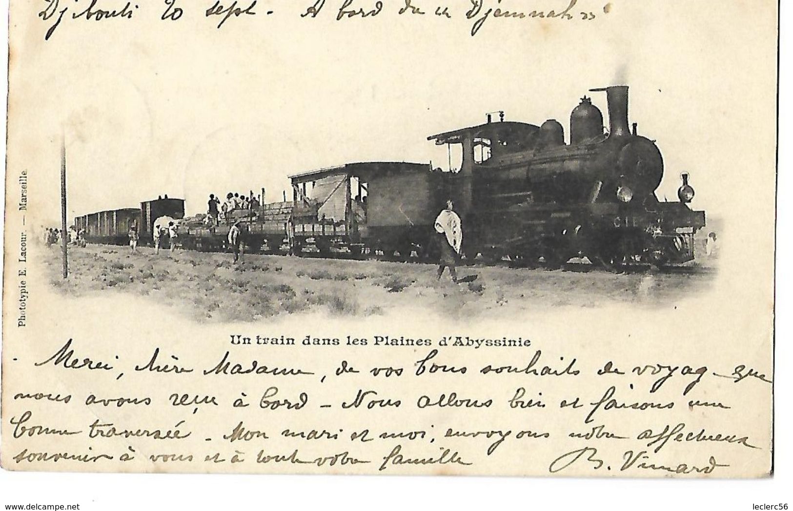 CPA ANIMEE UN TRAIN A VAPEUR DANS LES PLAINES D'ABYSSINIE - Trains