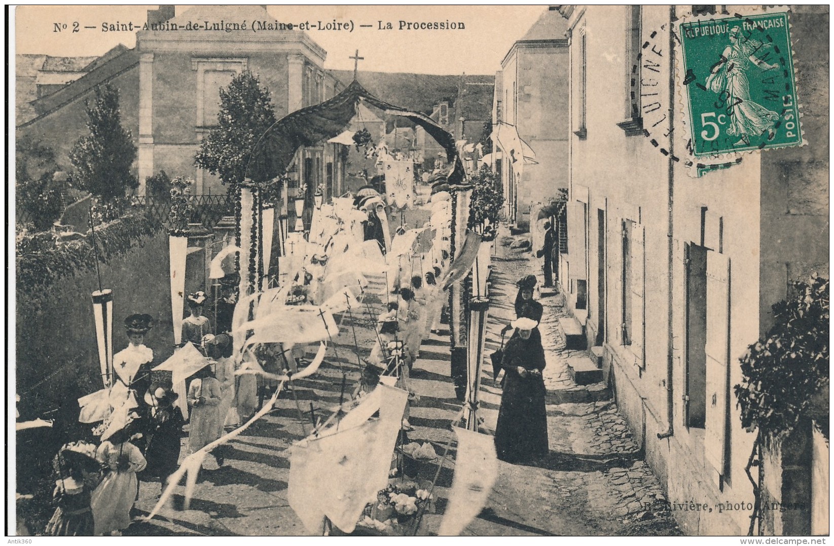 CPA 49 SAINT AUBIN DE LUIGNE Belle Et Rare Carte La Procession - Chalonnes Sur Loire