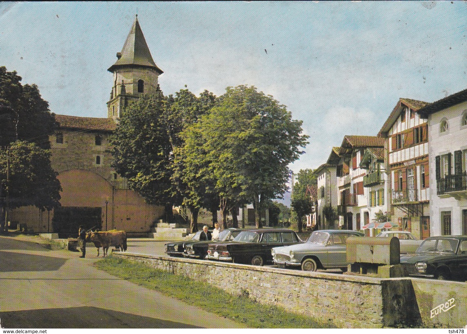 64----AINHOA--en Pays Basque-( Voitures Simca + Peugeot )---voir 2 Scans - Ainhoa