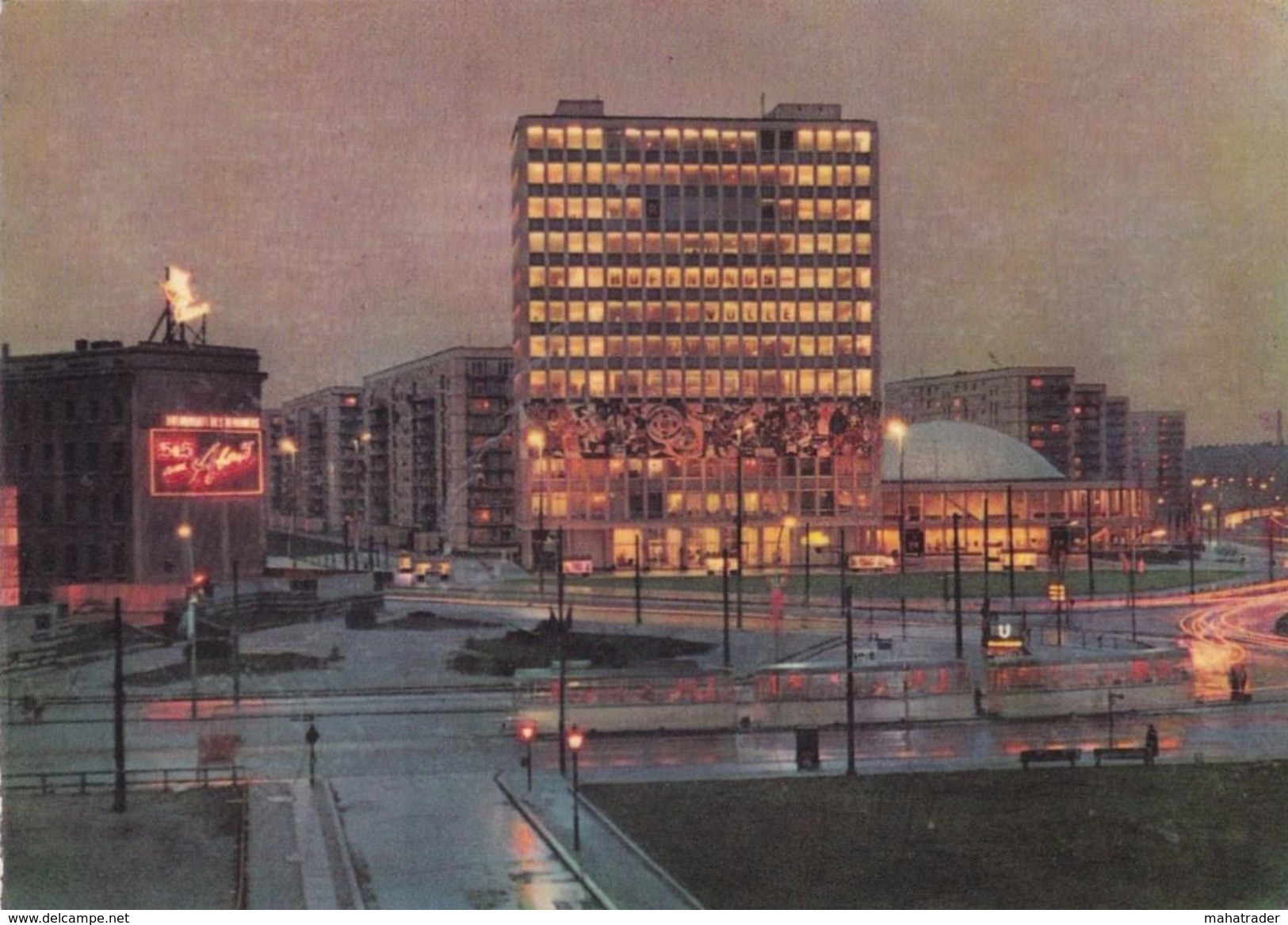 Berlin - Haus Des Lehrers Und Kongresshalle Am Alexanderplatz - Printed 1966 / Stamp 300 Jahre Staatstheater Dresden - Mitte