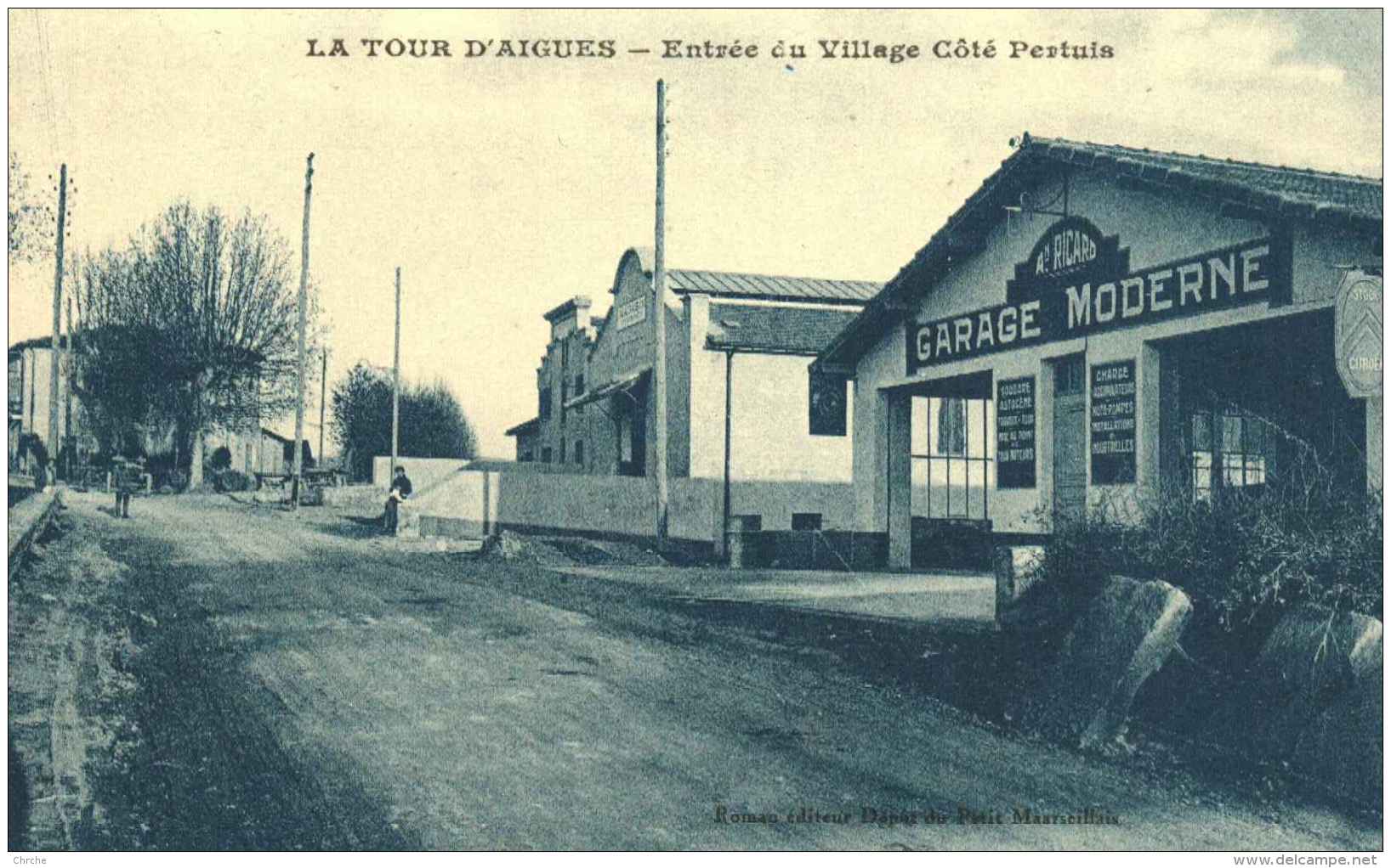 84 - LA TOUR D'AIGUES - Entrée Du Village Côté Pertuis - La Tour D'Aigues