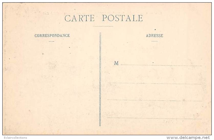 Montautour      35       Vue Du Bourg           ( Voir Scan) - Andere & Zonder Classificatie