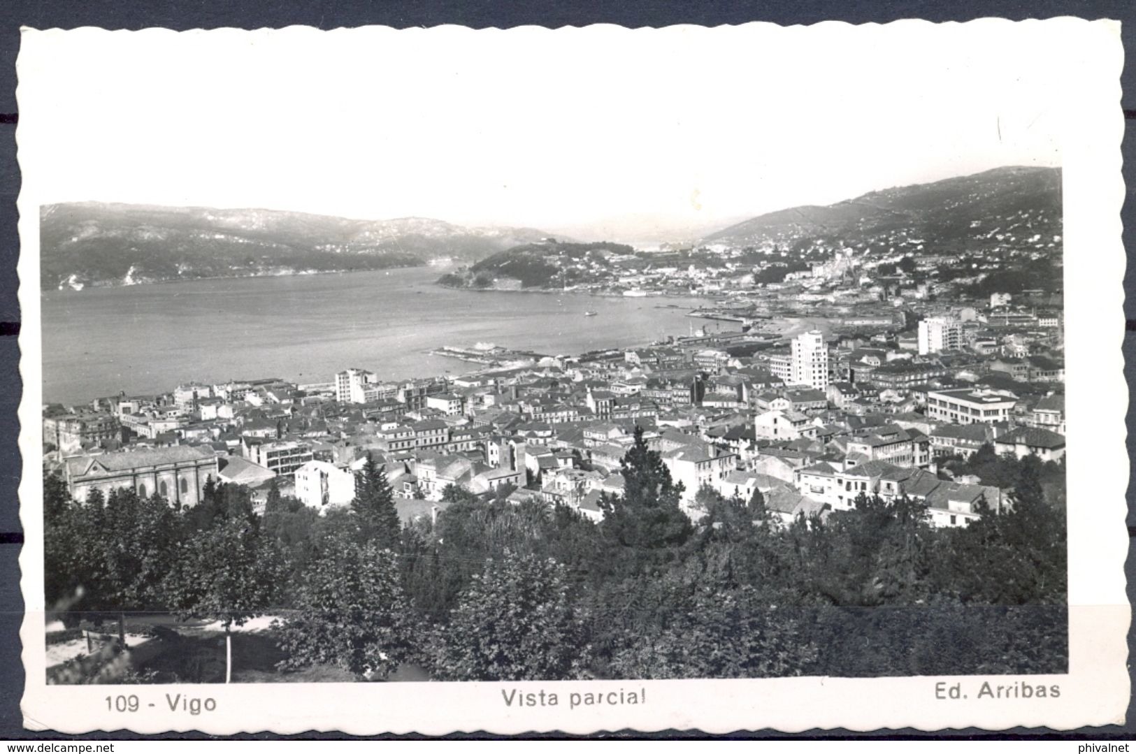 1953 , GALICIA , PONTEVEDRA , VIGO  - VISTA PARCIAL , CIRCULADA - Pontevedra