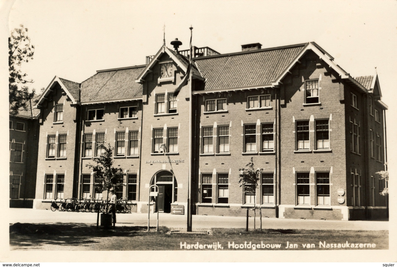 Hoofdgebouw, Jan Van Nassaukazerne, Harderwijk - Harderwijk