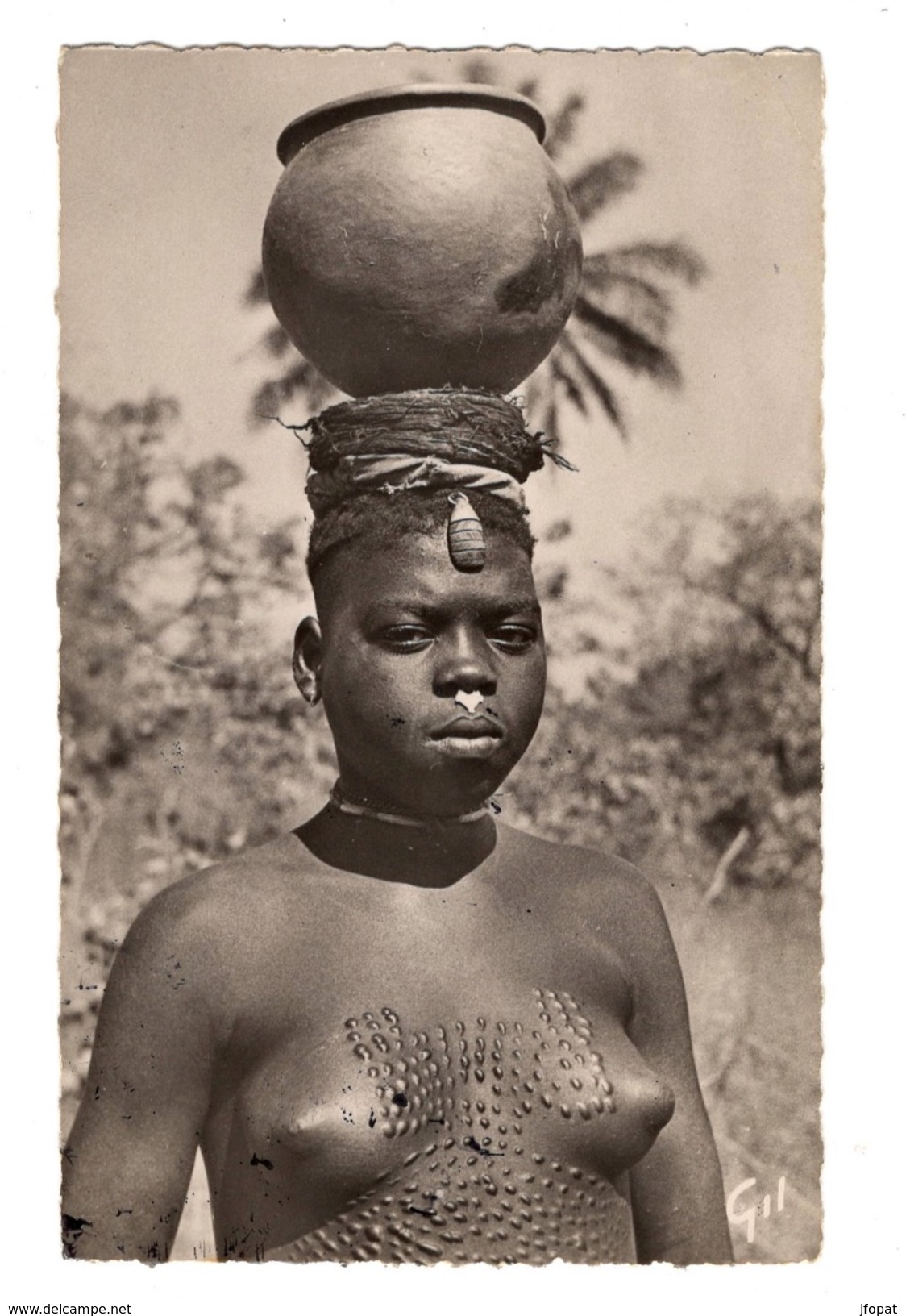 GUINEE - Femme "Caïman" - Guinee