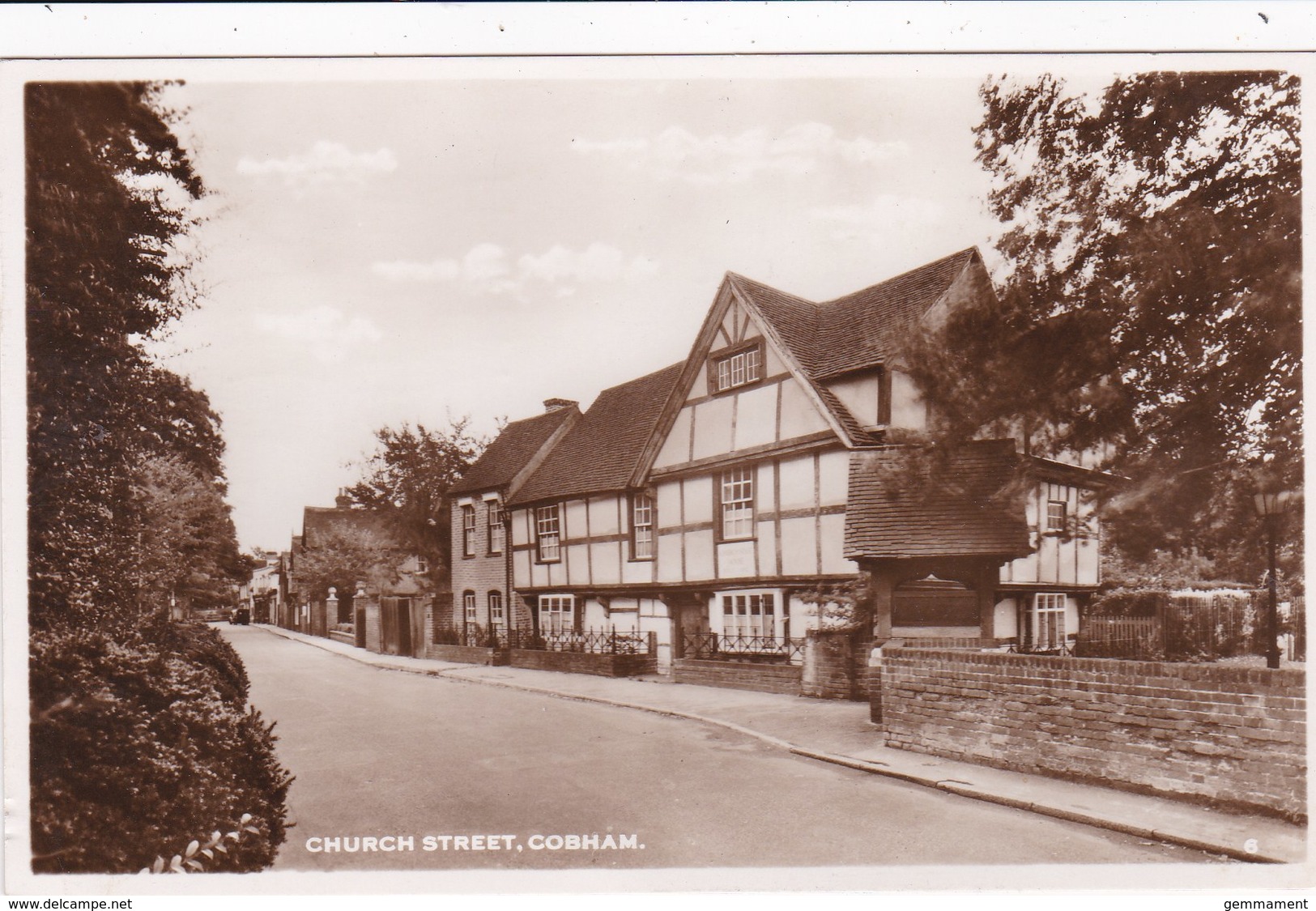 COBHAM - CHURCH STREET - Surrey