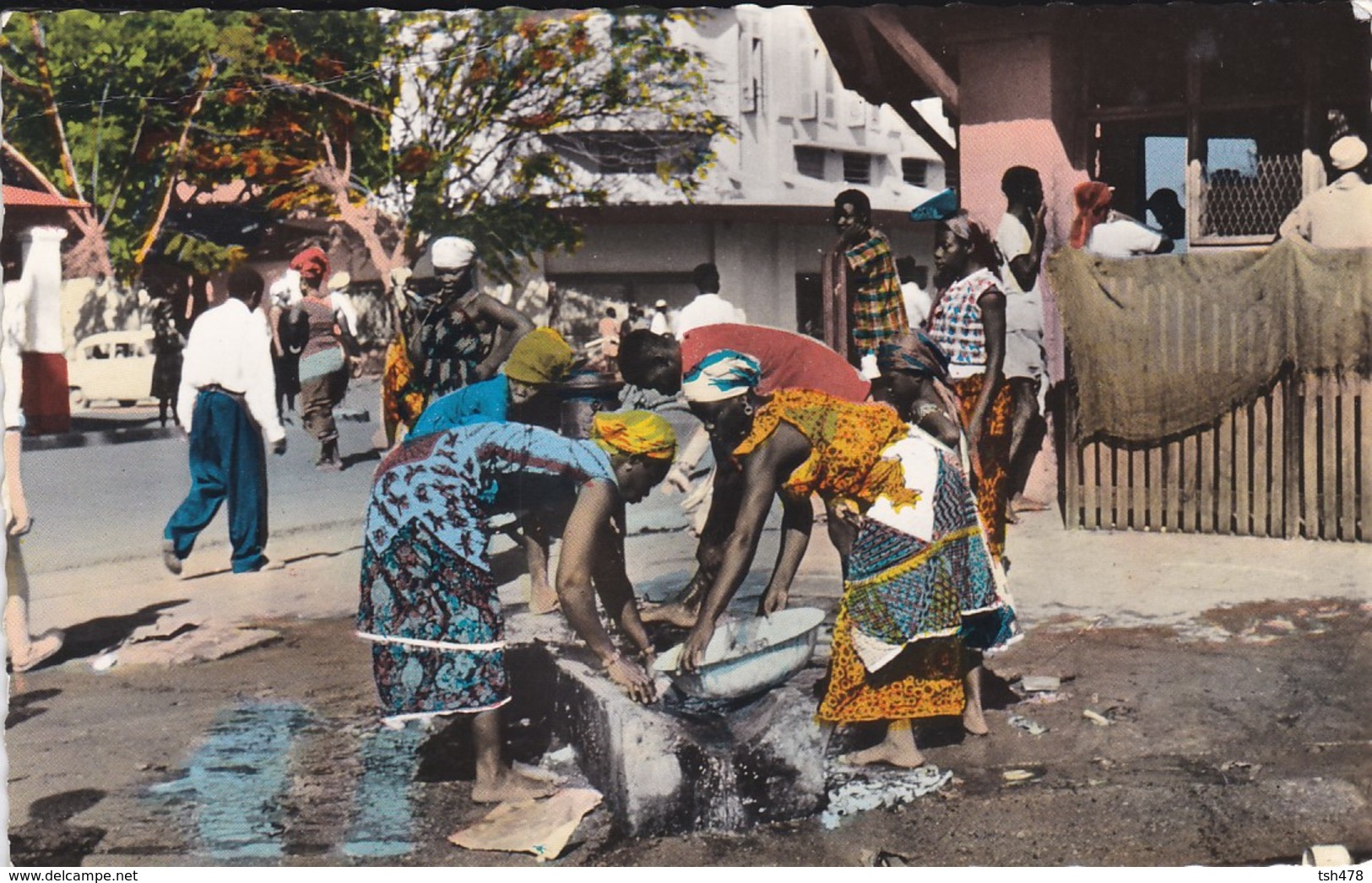 CENTRAFRICAINE--RARE---BANGUI--le Marché Central--voir 2 Scans - Central African Republic