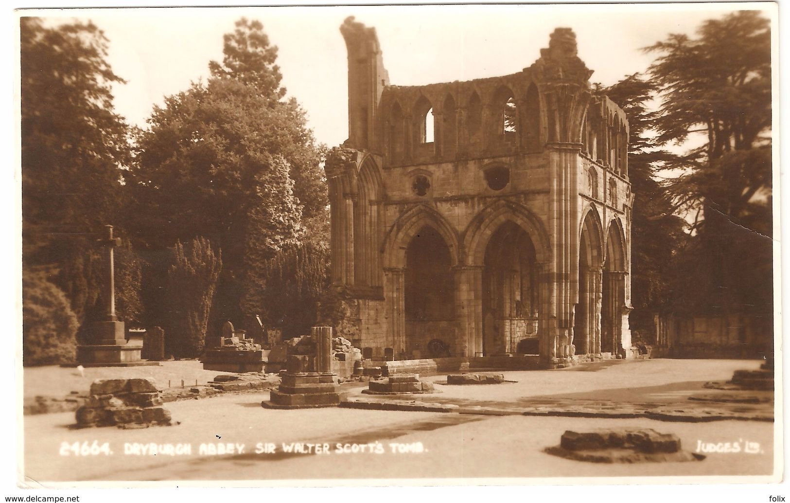 Dryburgh Abbey - Sir Walter Scott's Tomb - 1956 - Seal 'Greetings From Scotland' - Photo Card - Berwickshire