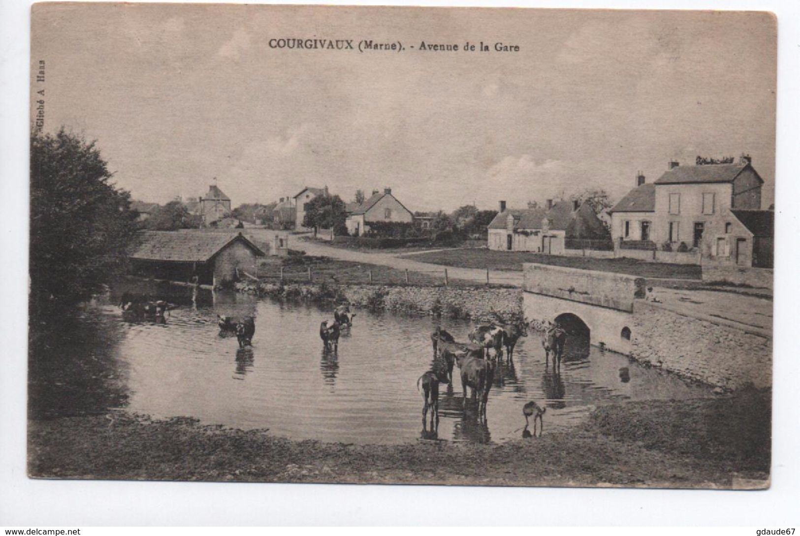 COURGIVAUX (51) - AVENUE DE LA GARE - Autres & Non Classés