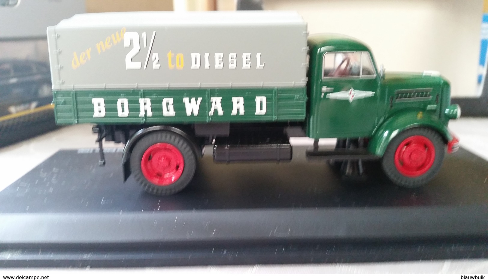 Dickie-Schuco Borgward B 2500 -Borgward 2 1/2 To Diesel- 1/43 - Camions