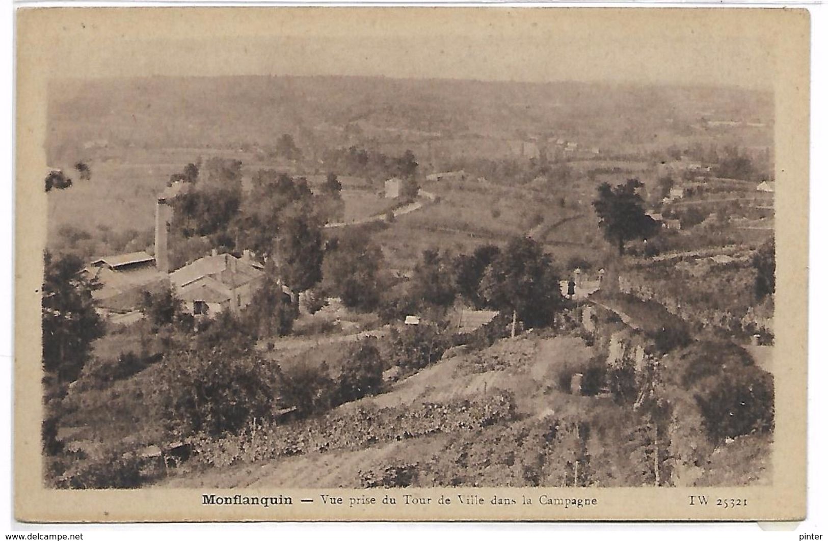 MONFLANQUIN - Vue Prise De La Tour De Ville Dans La Campagne - Monflanquin