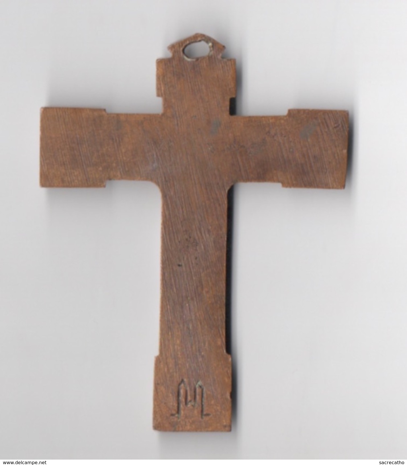 Croix En Métal. Abbaye De Maredsous. 8 Cm - Religion & Esotericism