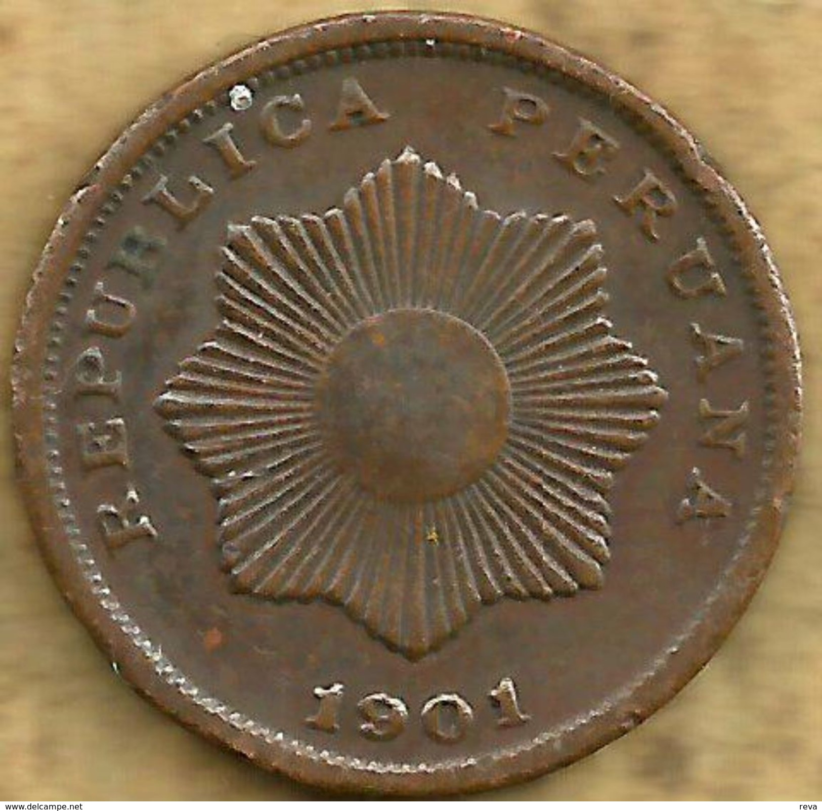 PERU 1 CENTAVO LEAVES FRONT SUN EMBLEM BACK 1901 F+ KM? READ DESCRIPTION CAREFULLY !!! - Perú