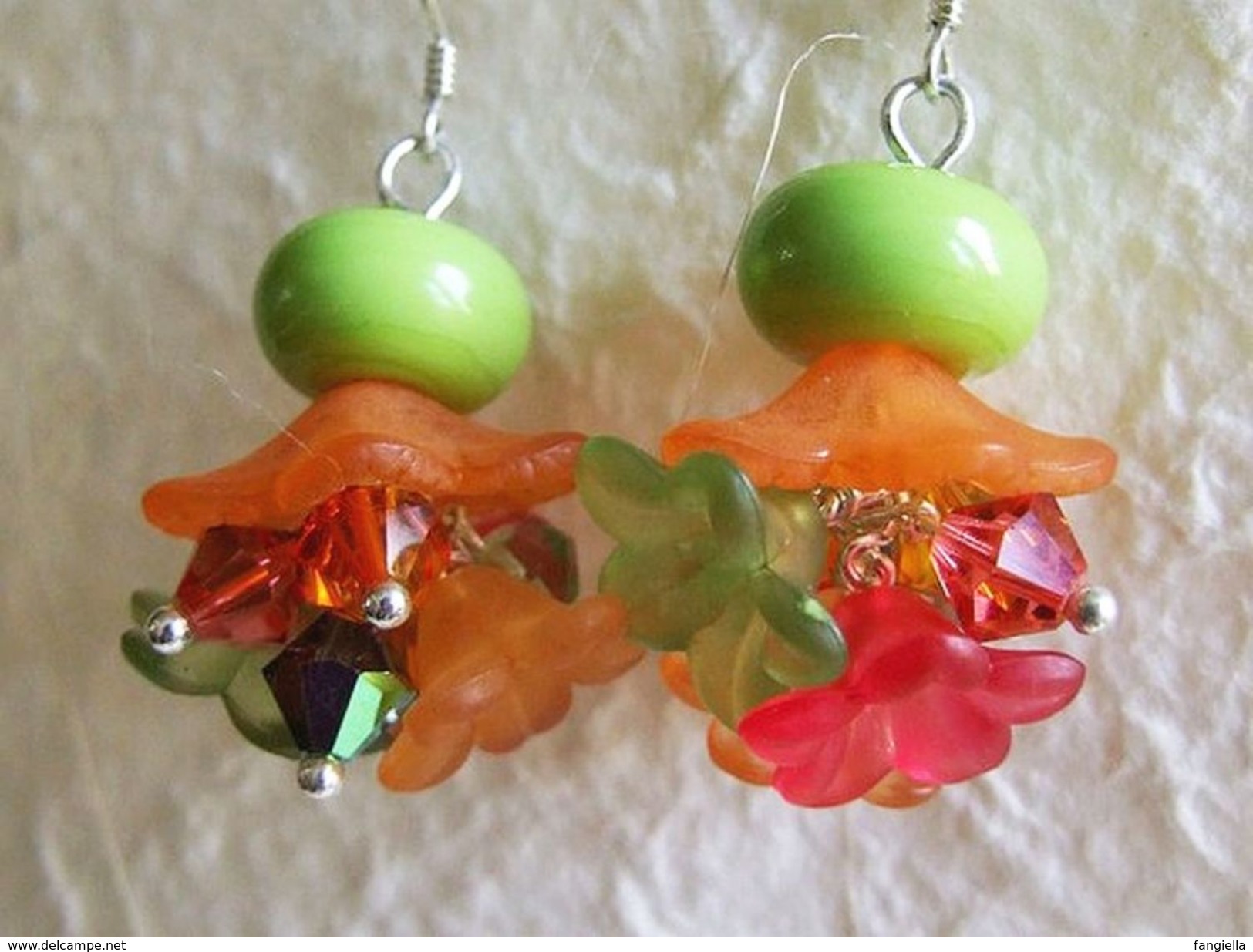 Boucles D'oreilles Fleurs Orange Et Vert En Verre Filé, Cristal, Lucite Et Argent Massif  Des Perles Filées Au Chalumeau - Boucles D'oreilles