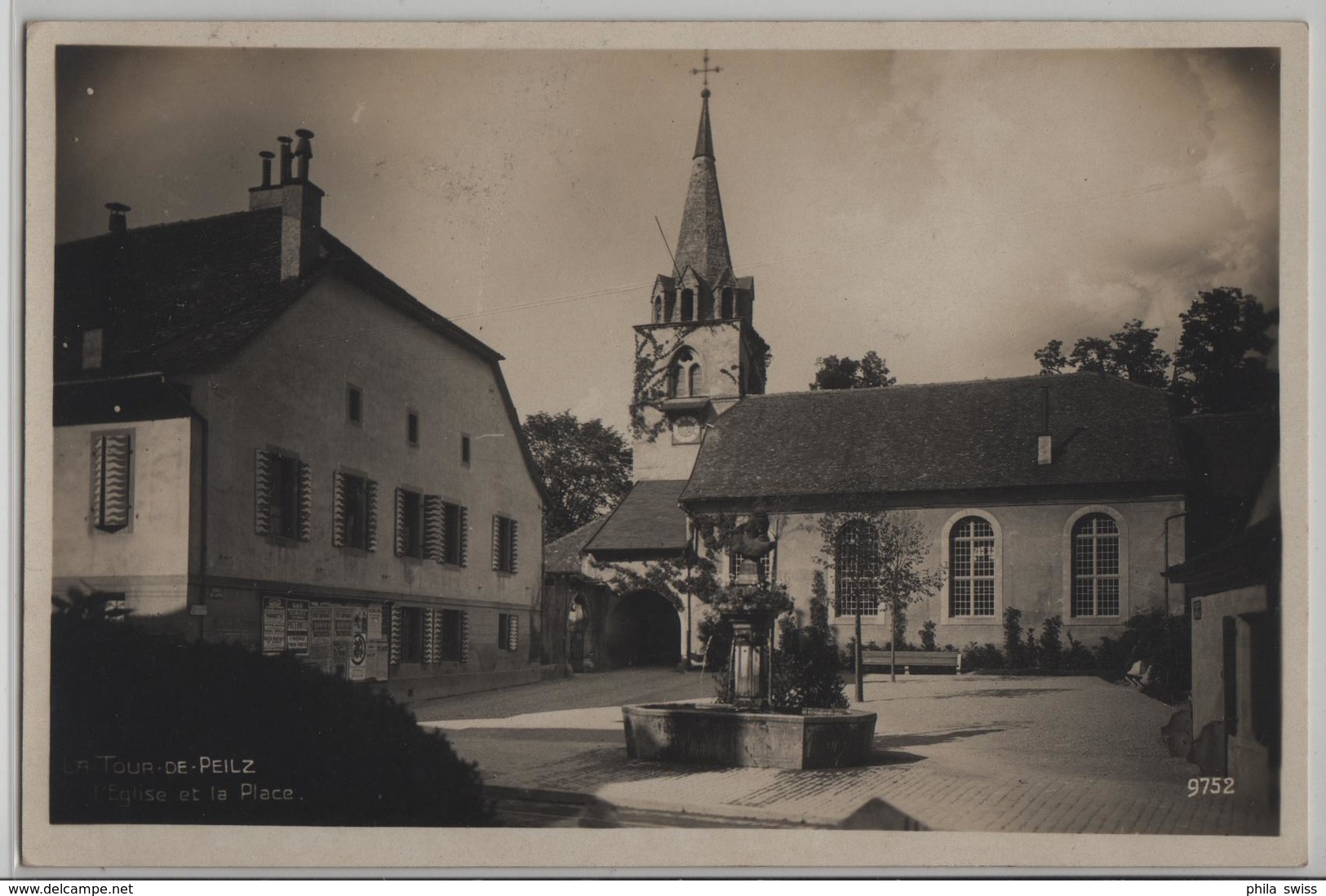 La Tour De Peilz - L'Eglise, Fontaine, - Photo: Perrochet-Matile No. 9752 - La Tour-de-Peilz