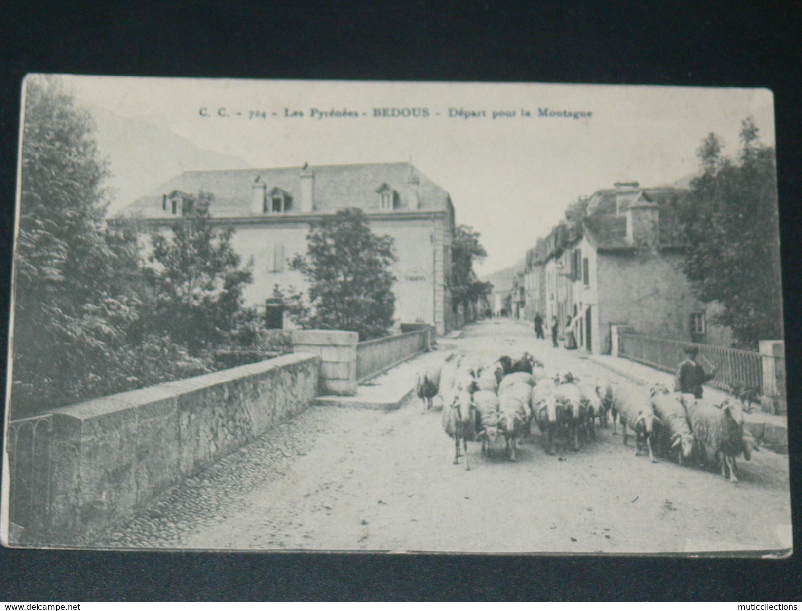 BEDOUS VALLEE ASPE   ARDT OLORON STE MARIE   1907 / BERGER DEPART POUR LA MONTAGNE  /  CIRC  EDIT - Autres & Non Classés