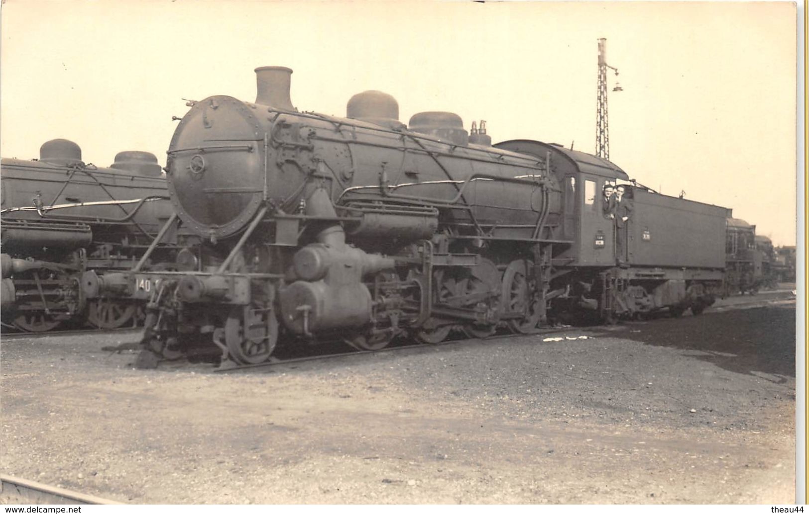 ¤¤  -  Carte-Photo Non Située D'une Locomotive En Gare -  Train , Chemin De Fer , Cheminots    -  ¤¤ - Matériel