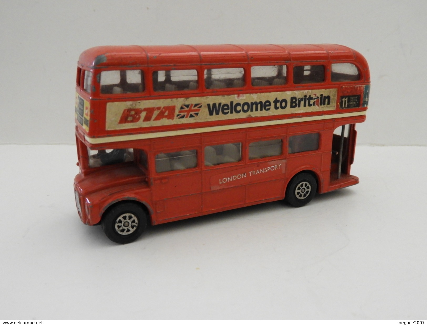 Corgy : London Transport Routemaster - Corgi Toys