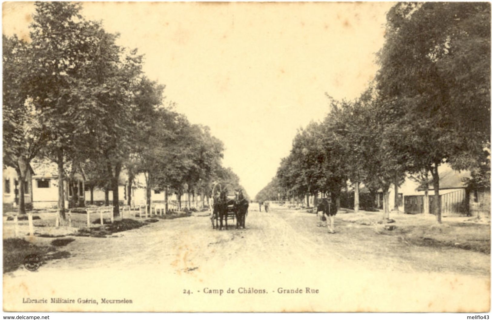 51/CPA A - Camp De Chalons - Grande Rue - Camp De Châlons - Mourmelon