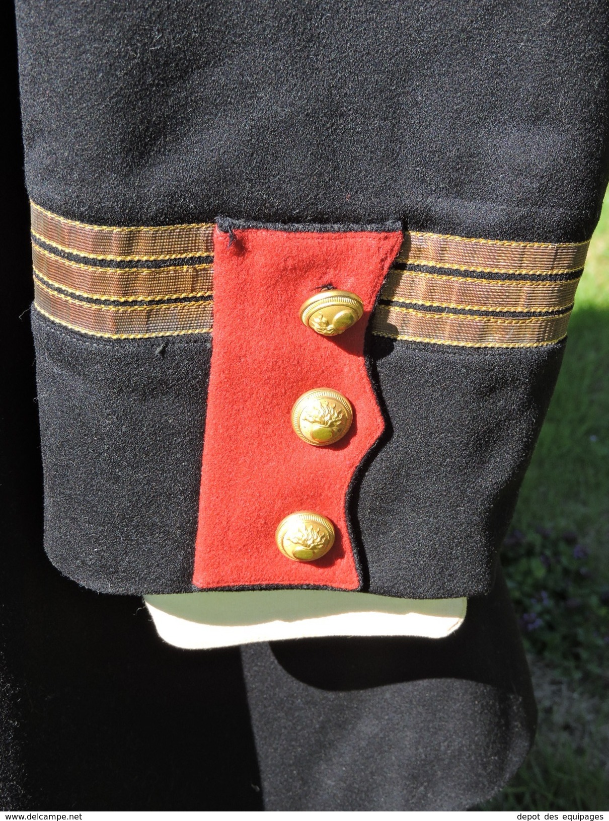 BEL UNIFORME MODELE 1931 GRANDE TENUE CAPITAINE INFANTERIE- VESTE + PANTALON + EPAULETTES