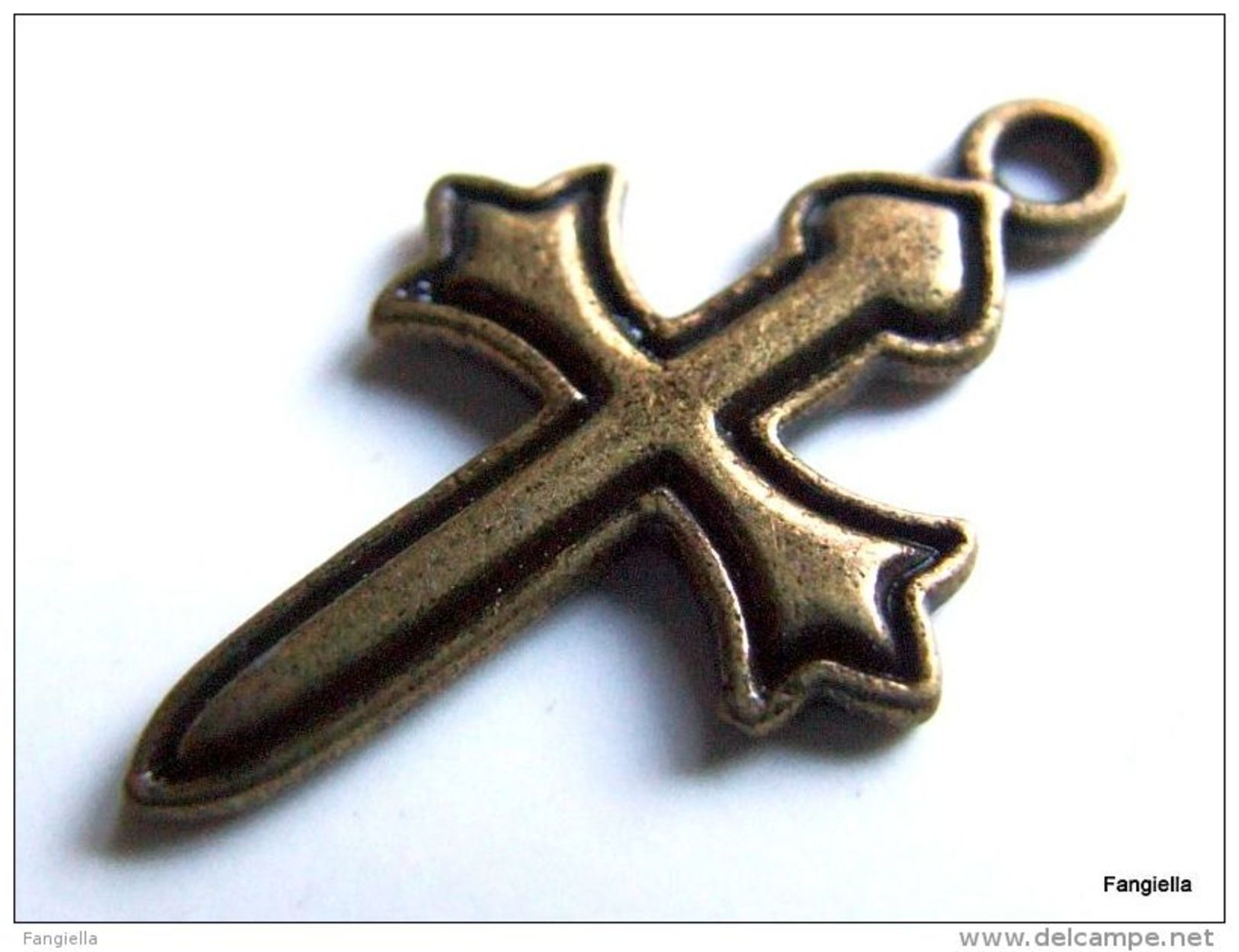 10 Breloque Pendentif Croix Glaive Bronze Belle Qualité Environ 26x16mm   Jolie Croix Templière En Forme D'épée - Parels