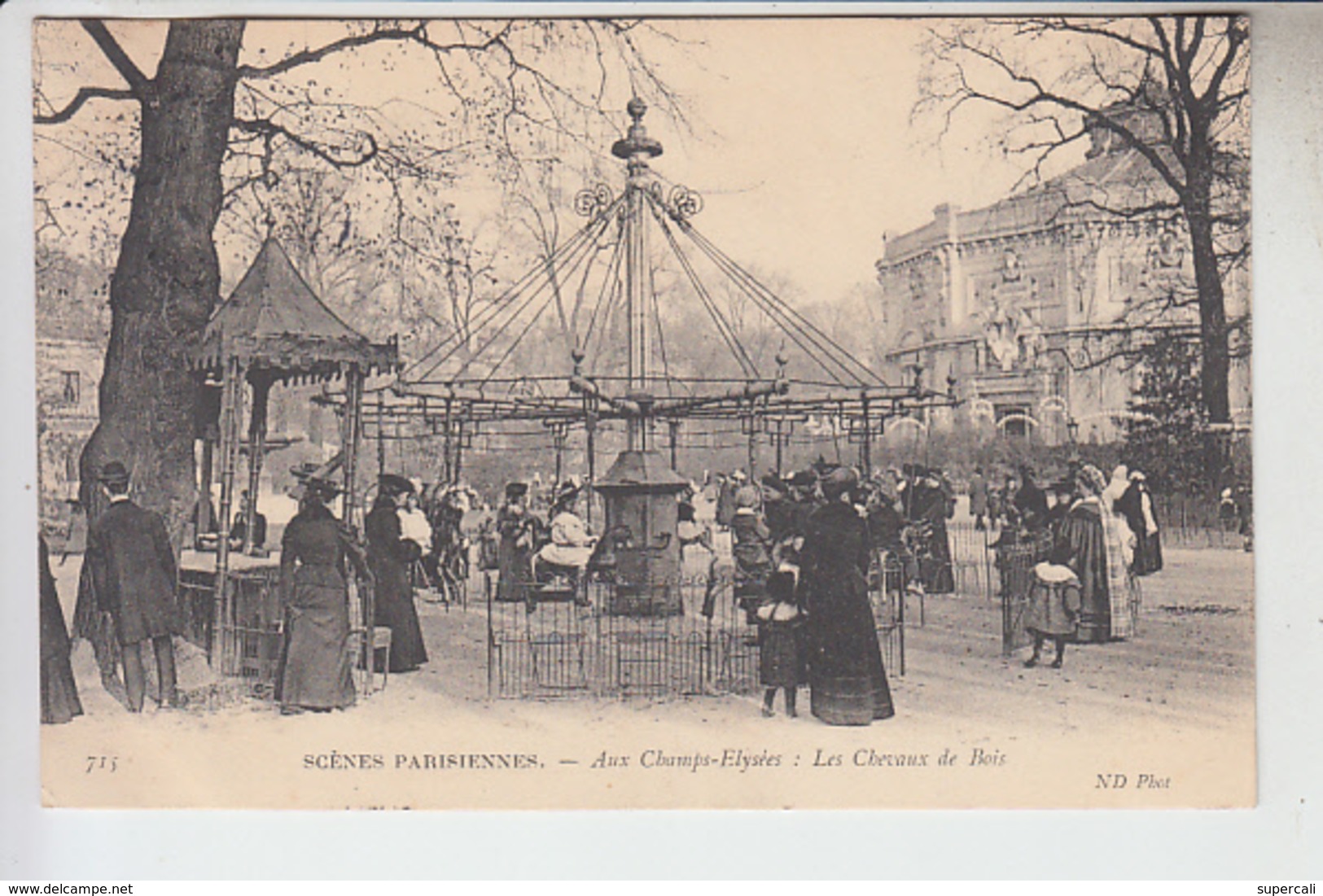 RT29.925  PARIS.SCENES PARISIENNES.AUX CHAMPS-ELYSEES.LES CHEVAUX DE BOIS.PARIS 13e  .N°715 ND. Phot. - Lots, Séries, Collections