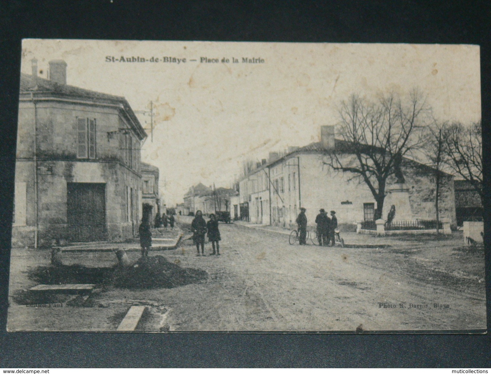 SAINT AUBIN DE BLAYE  / ARDT BLAYE  1910  /  PLACE DE LA MAIRIE    / CIRC OUI  EDITEUR - Autres & Non Classés