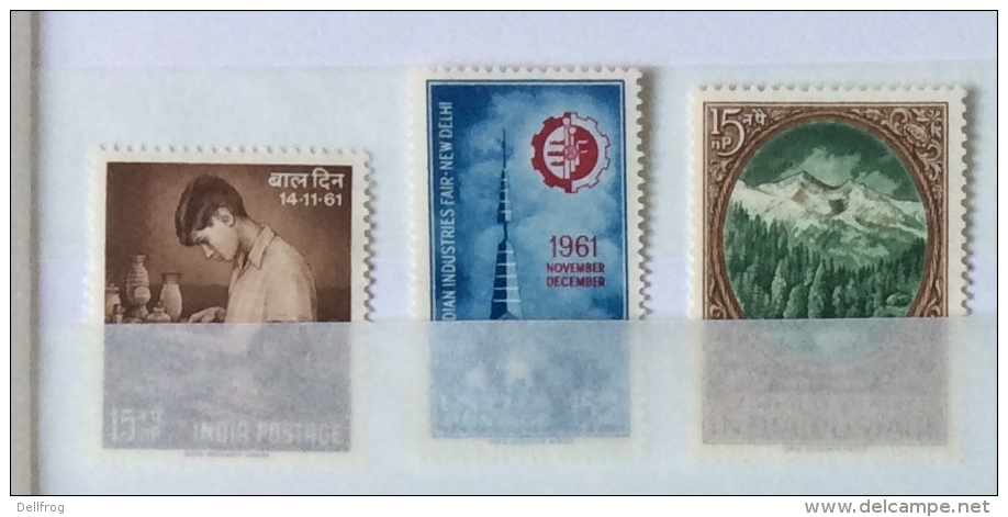 India 1961 SG 437,8,9,440,441, 443, 444 445 SINGLE SETS MNH Last Stamp Is MLH - Neufs