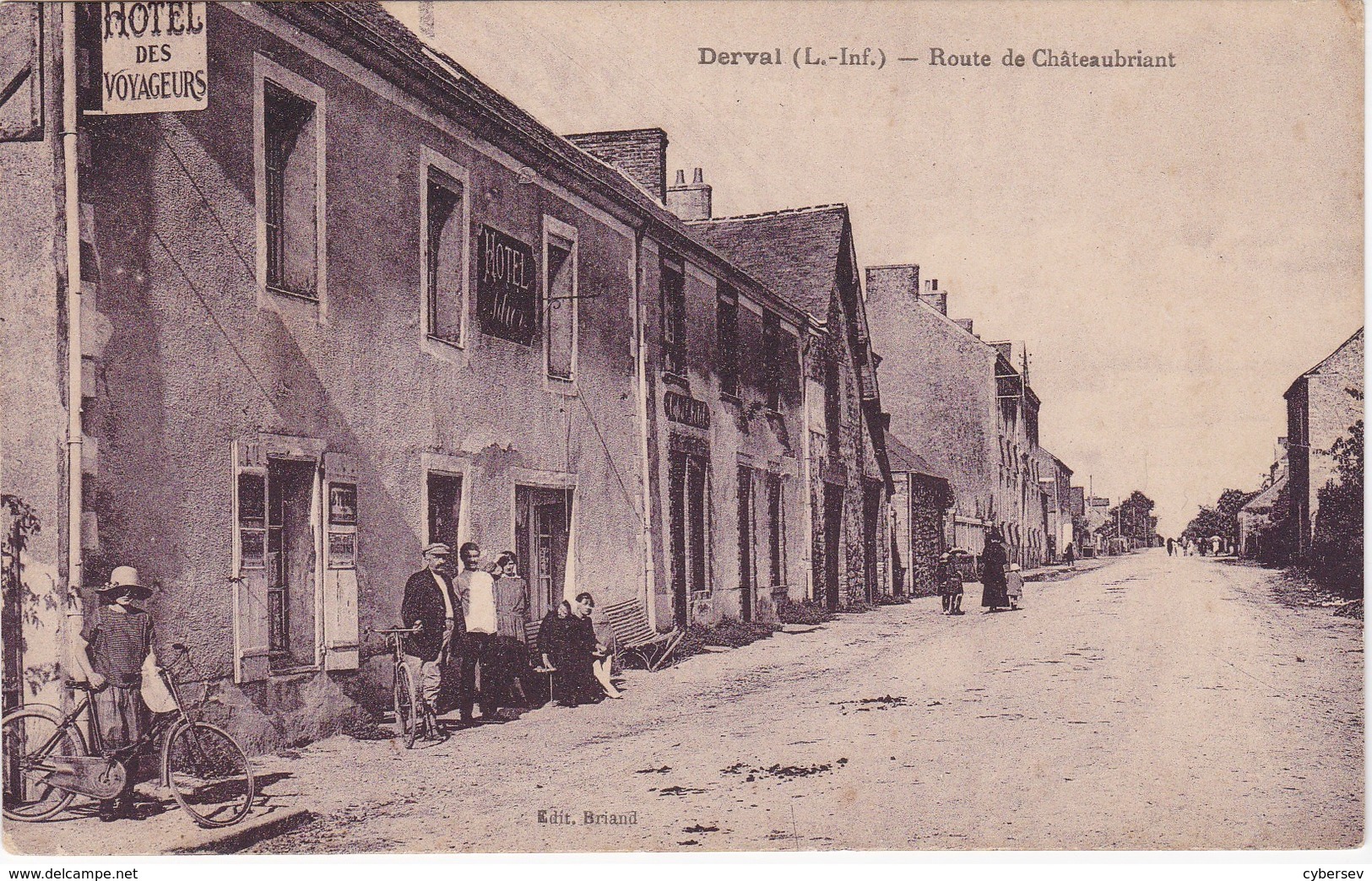 DERVAL - Route De Châteaubriant - Hôtel Chateaubriant - Animé - TBE - Derval