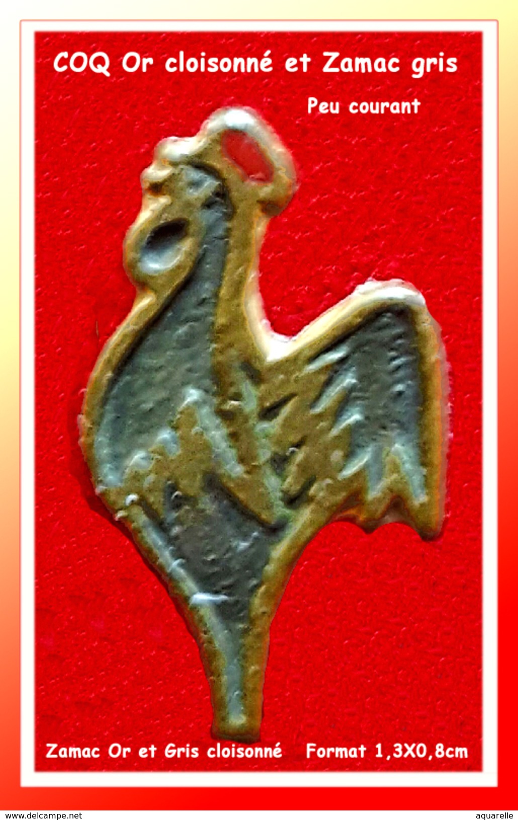 SUPER PIN´S "Coq" : Peu Courant Ce Petit Coq Bronze Cloisonné Fond Zamac Gris, Format 1,3X0,8cm - Tiere