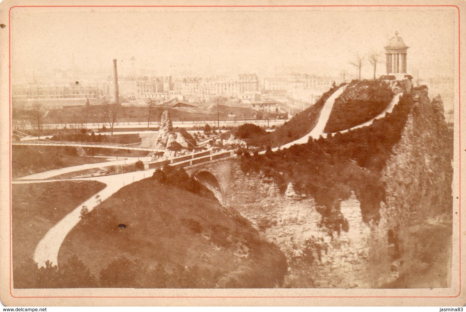 Photo Cartonnée Des Buttes Chaumont à Paris(16,5 Cm Sur 11cm) - Lieux