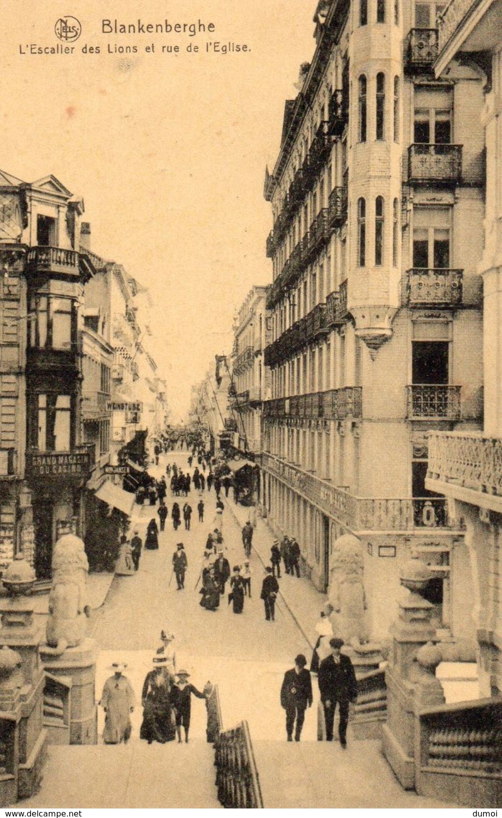 BLANKENBERGHE  -  L' Escalier Des Lions Et Rue De L' Eglise - Blankenberge