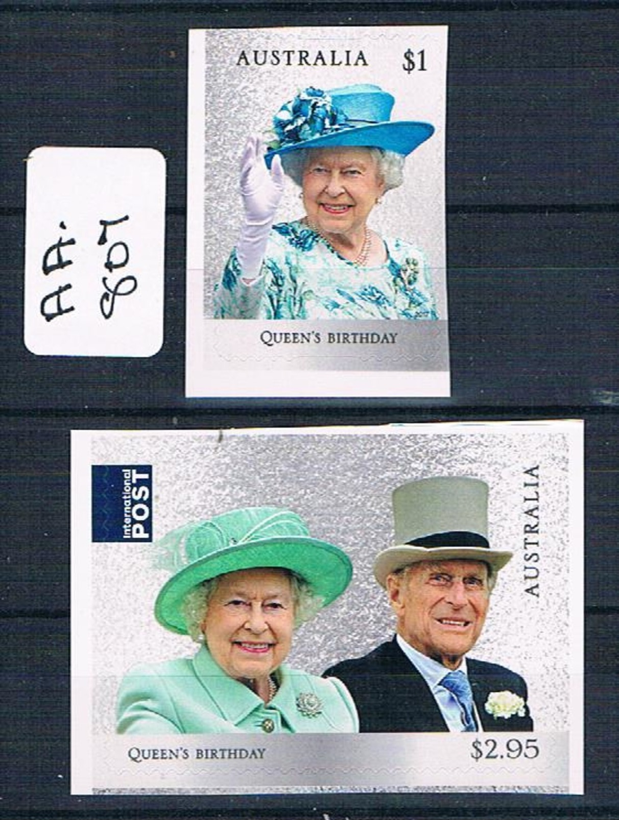 Australia 2017 Qe2 Birthday 2val P/s Ex Booklet Muh  AA807 - Nuovi