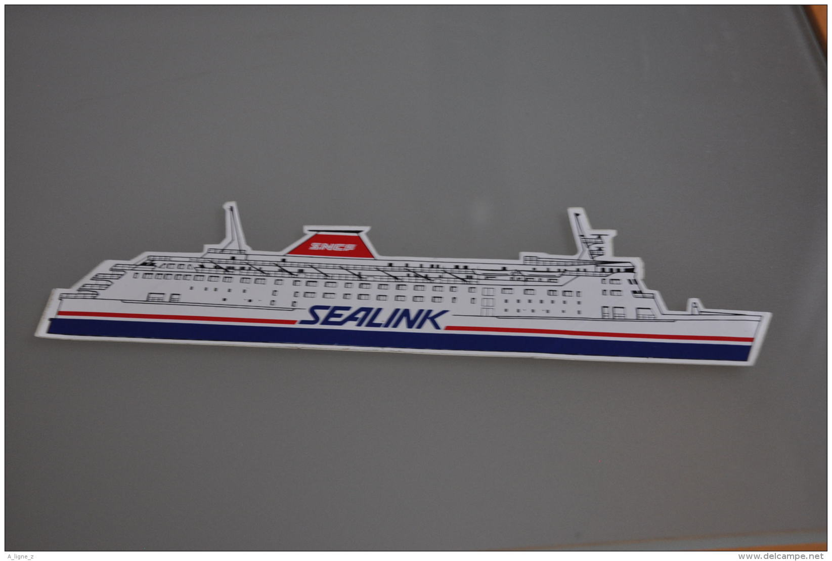 REF GrENV1  : Autocollant Sticker Publicitaire : SEALINK En Forme De Bateau SNCF - Autocollants