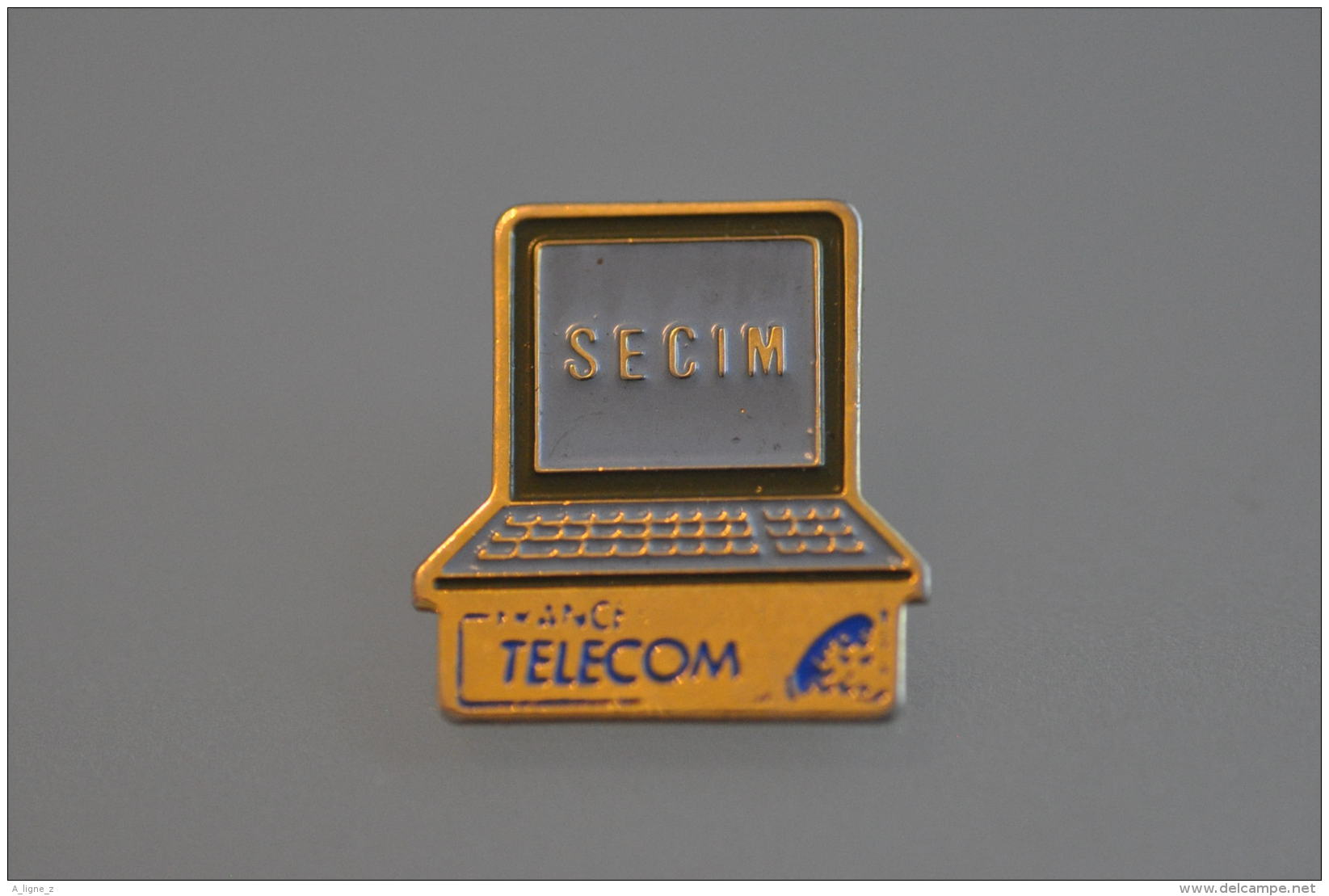REF M3  : Pin's Pin  : Theme France TELECOM SECIM - France Telecom