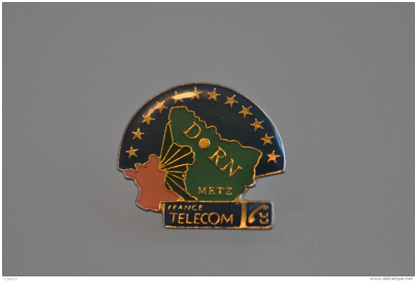 REF M3  : Pin's Pin  : Theme France TELECOM Metz - France Telecom