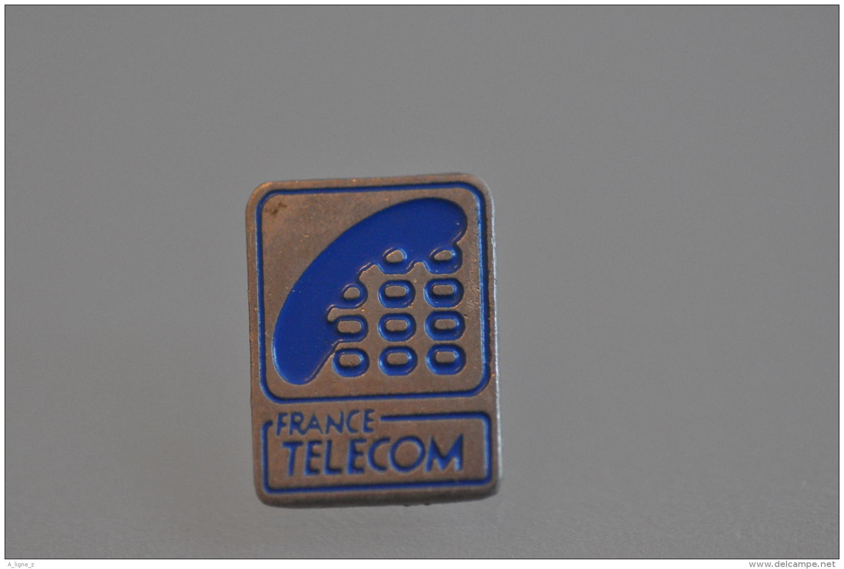 REF M3  : Pin's Pin  : Theme France TELECOM Logo - France Telecom