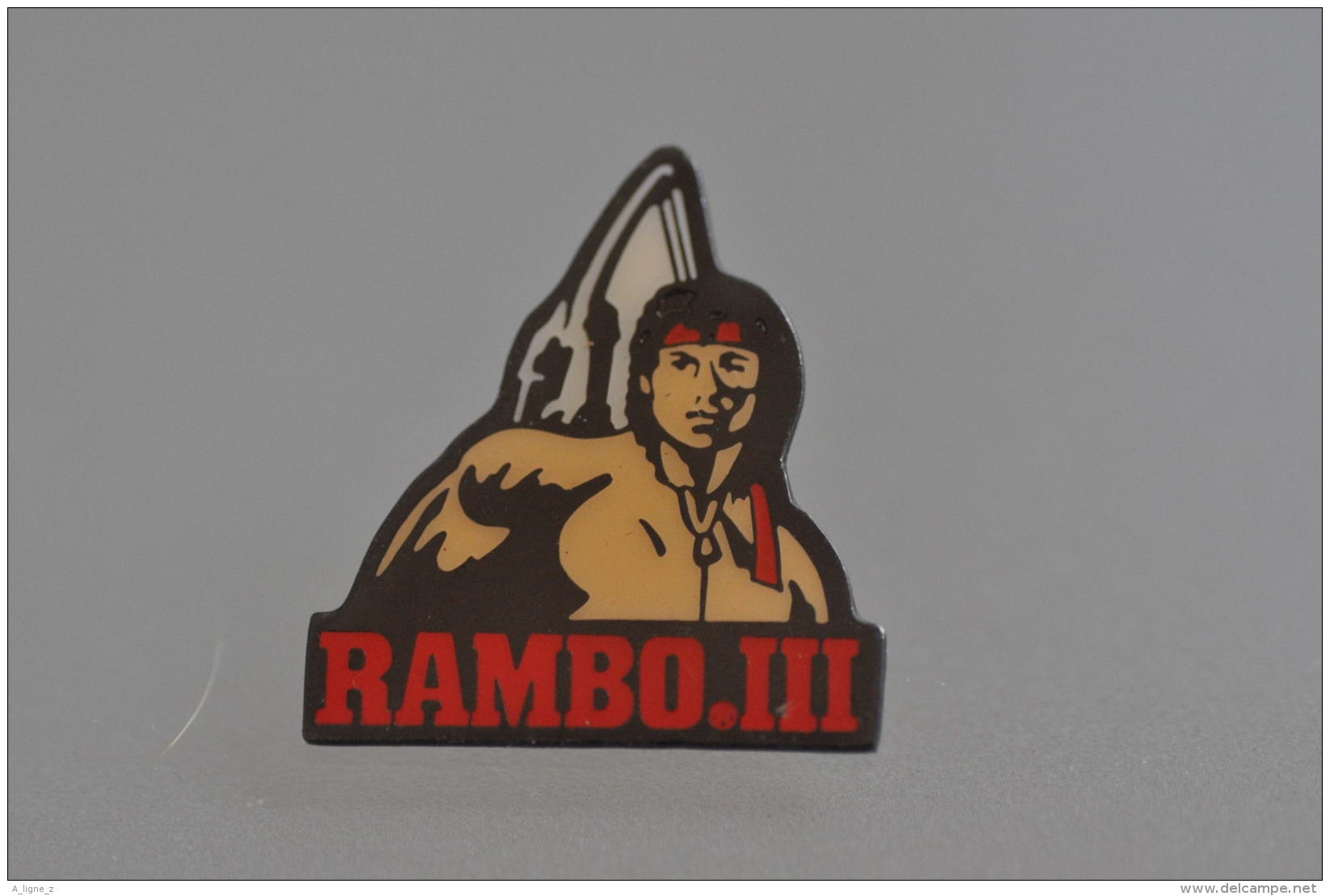 REF M4  : Pin's Pin  : Theme Cinéma :  Rambo III 3 - Cinéma