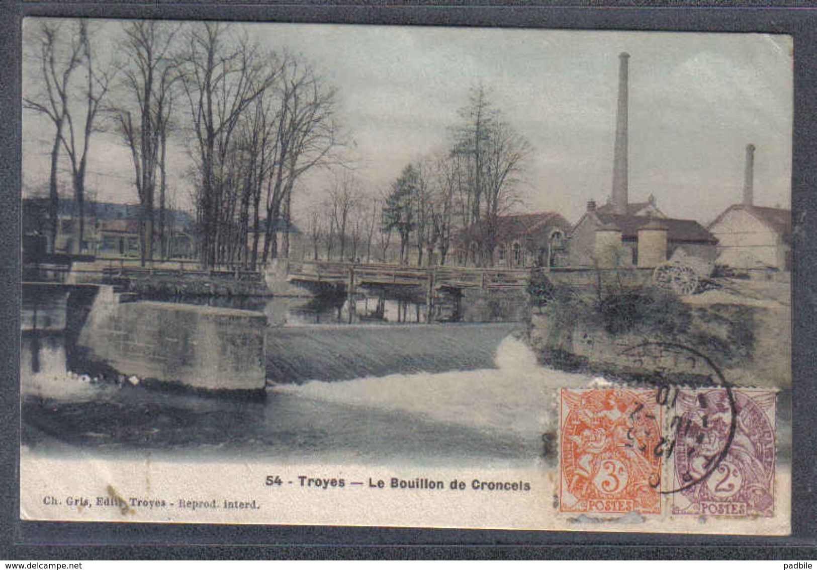 Carte Postale 10. Troyes Le Bouillon De Croncels  Trés Beau Plan - Troyes