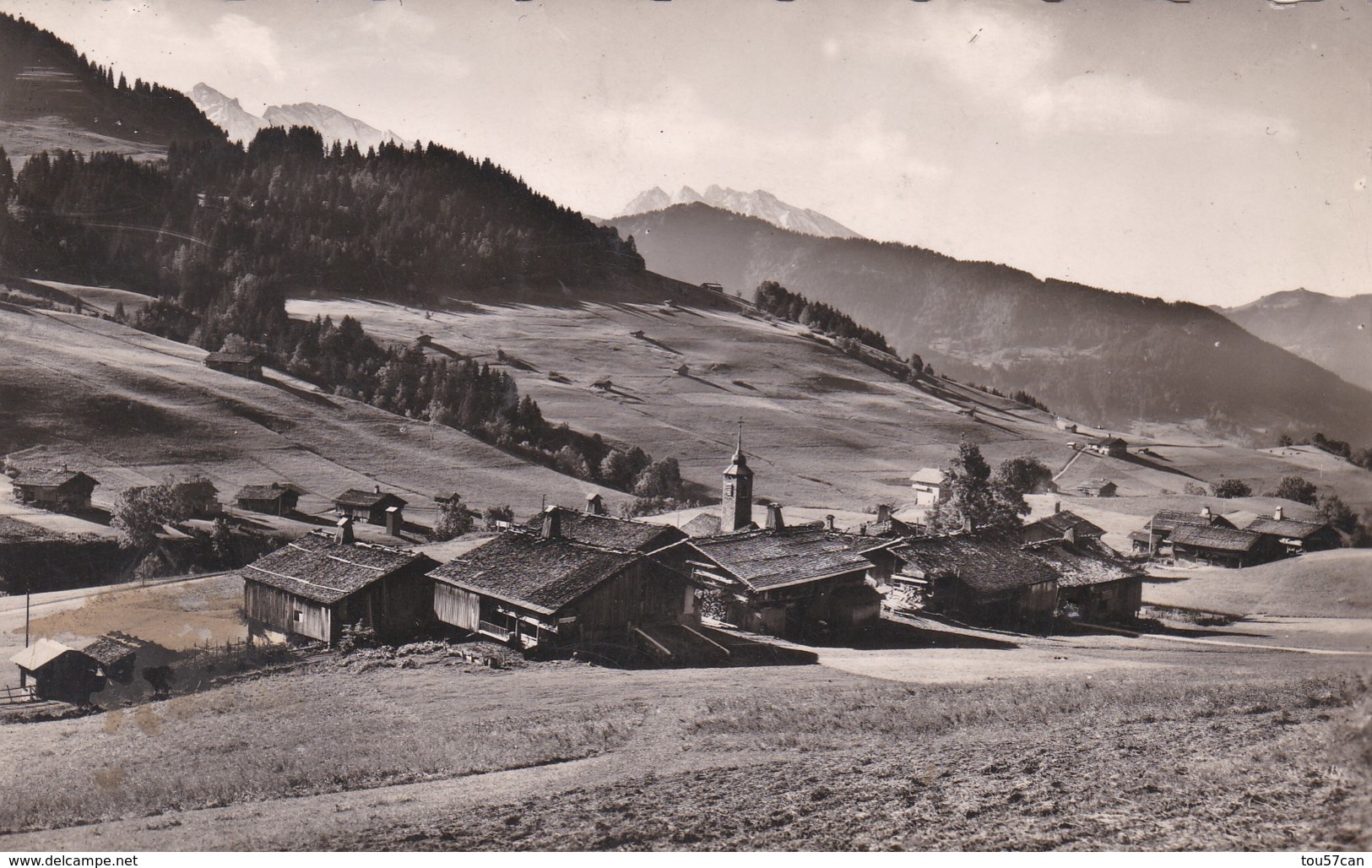 GRAND BORNAND - HAUTE-SAVOIE - (74) - CPSM DENTELÉE. - Autres & Non Classés