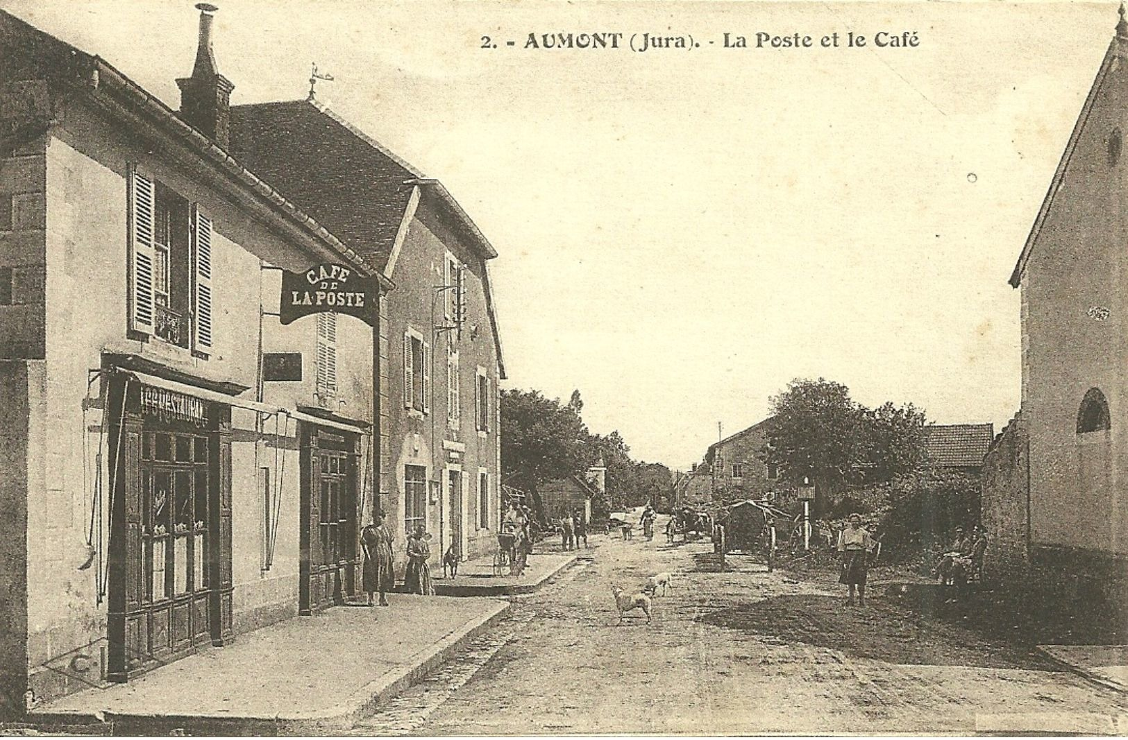 AUMONT  (Jura)  - La Poste Et Le Café - Autres & Non Classés