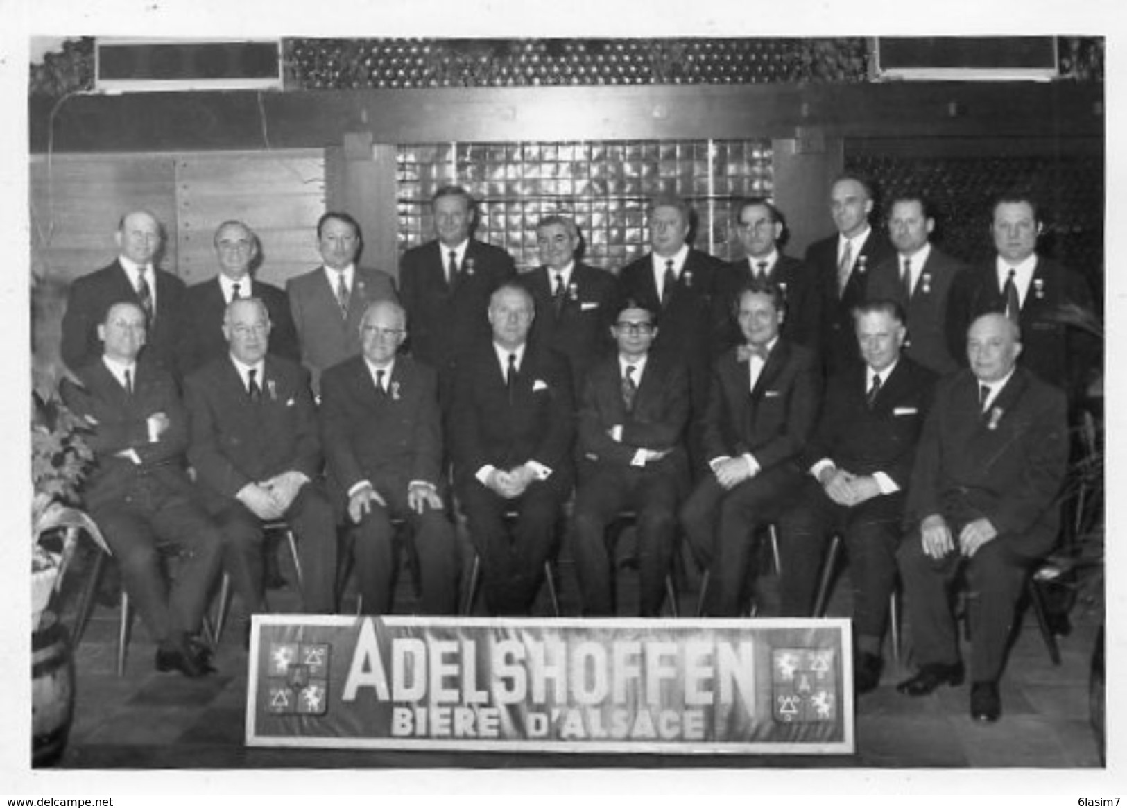 CPA - SCHILTIGHEIM (67) - Carte Photo : Fête-remise Des Médailles Du Travail De La Brasserie ADELSHOFFEN : Années 50 - Schiltigheim