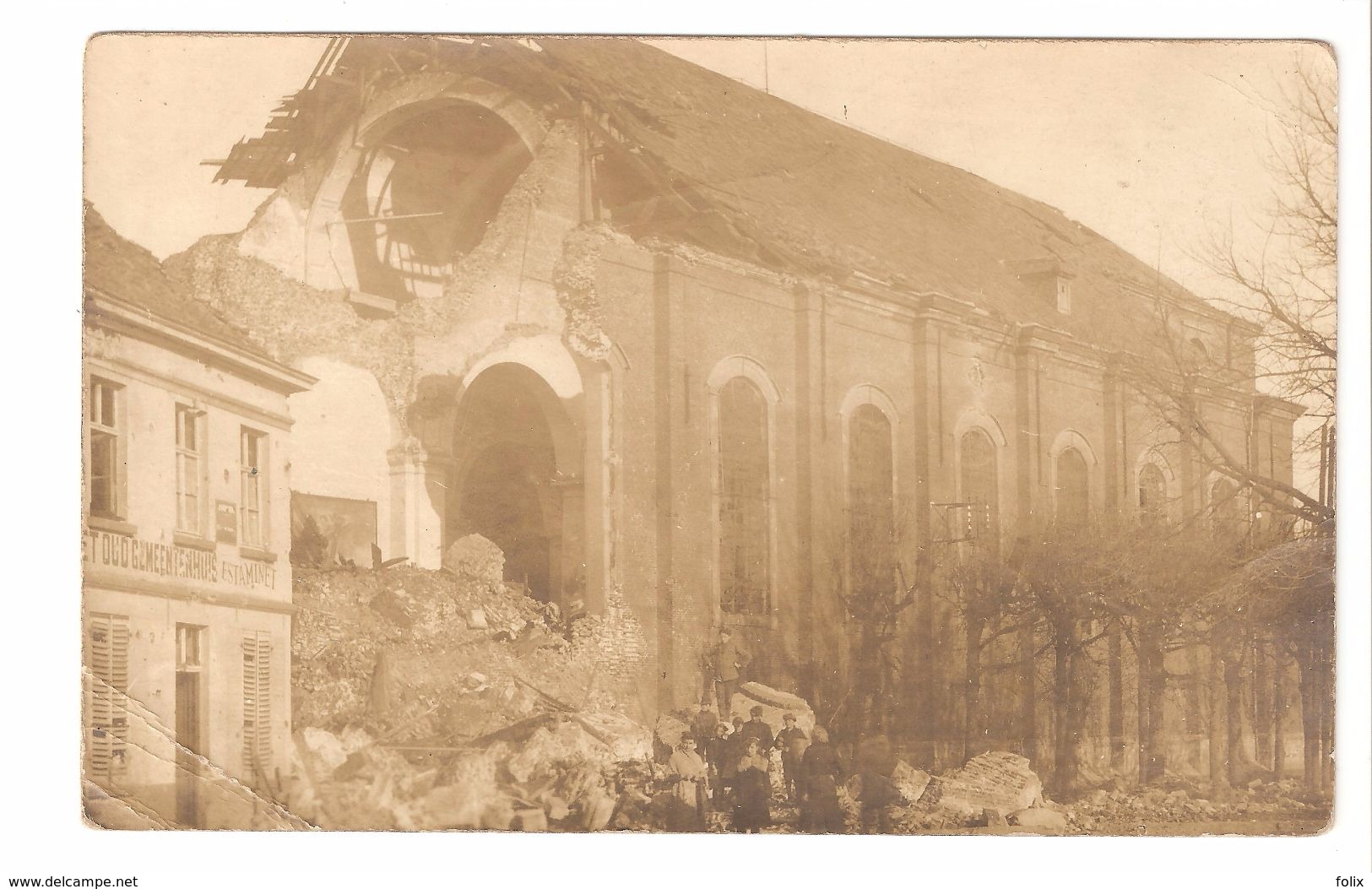 Evergem - Originale Foto Kaart - Kerk Na Bombardement - Estaminet Het Oud Gemeentenhuis - Geanimeerd - 1919 - Evergem