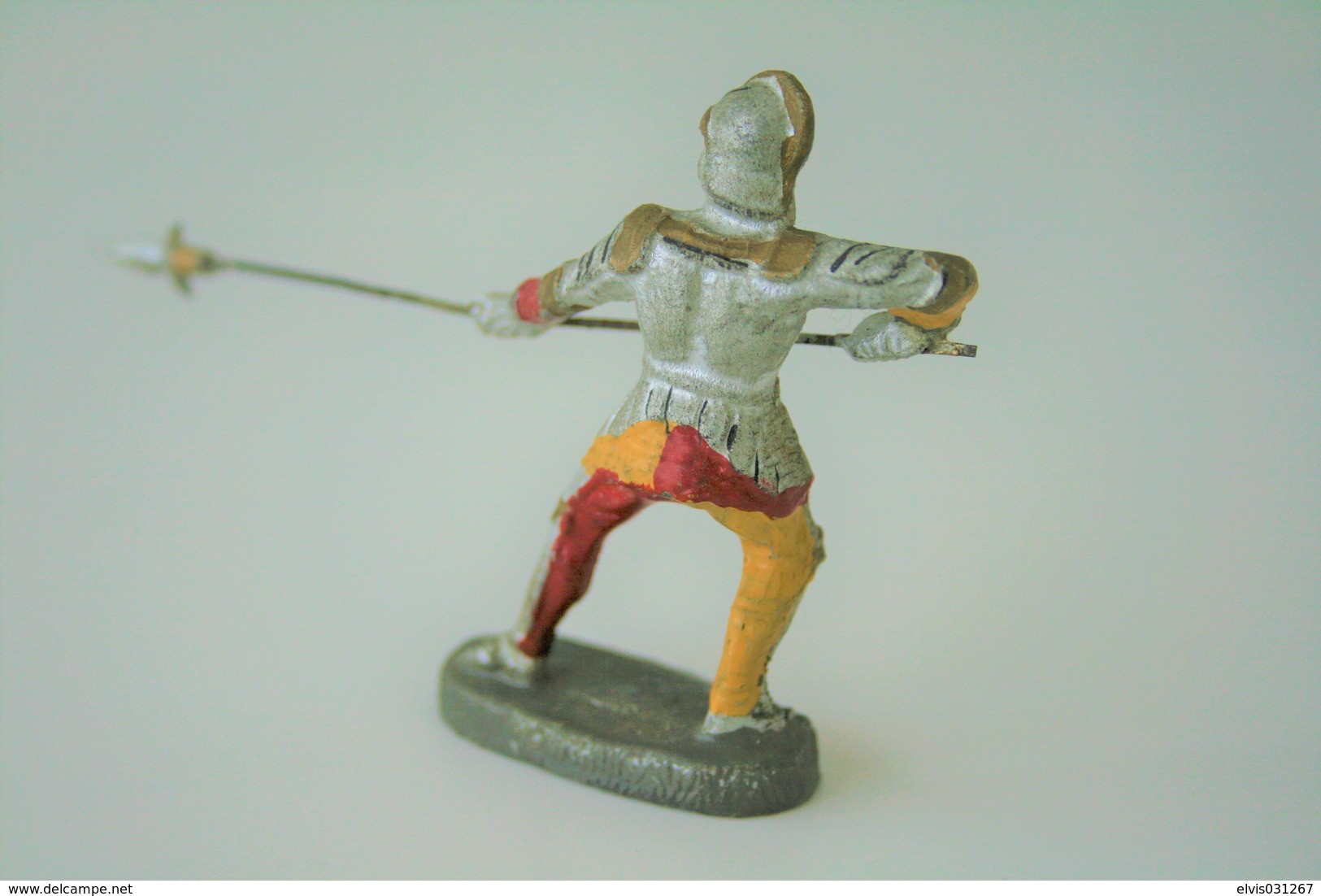 Elastolin, Lineol Hauser, Knight / Crussader - Knight Defending With Pike, 1950, Vintage Toy Soldier - - Figurines