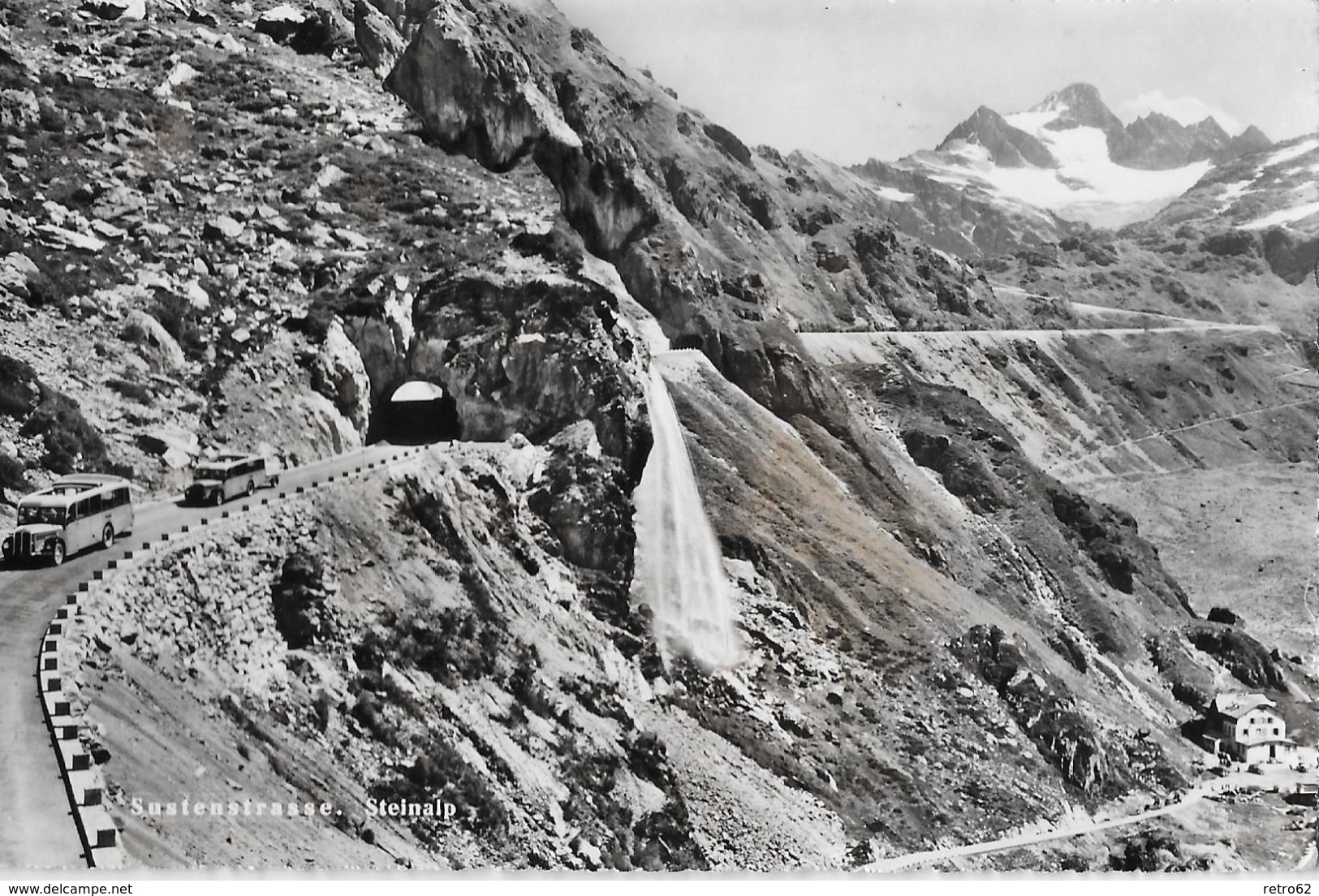 SUSTENSTRASSE &rarr; Zwei Offene Saurer Postauto In Den Kehren Oberhalb Steinalp Anno 1950 - Autres & Non Classés