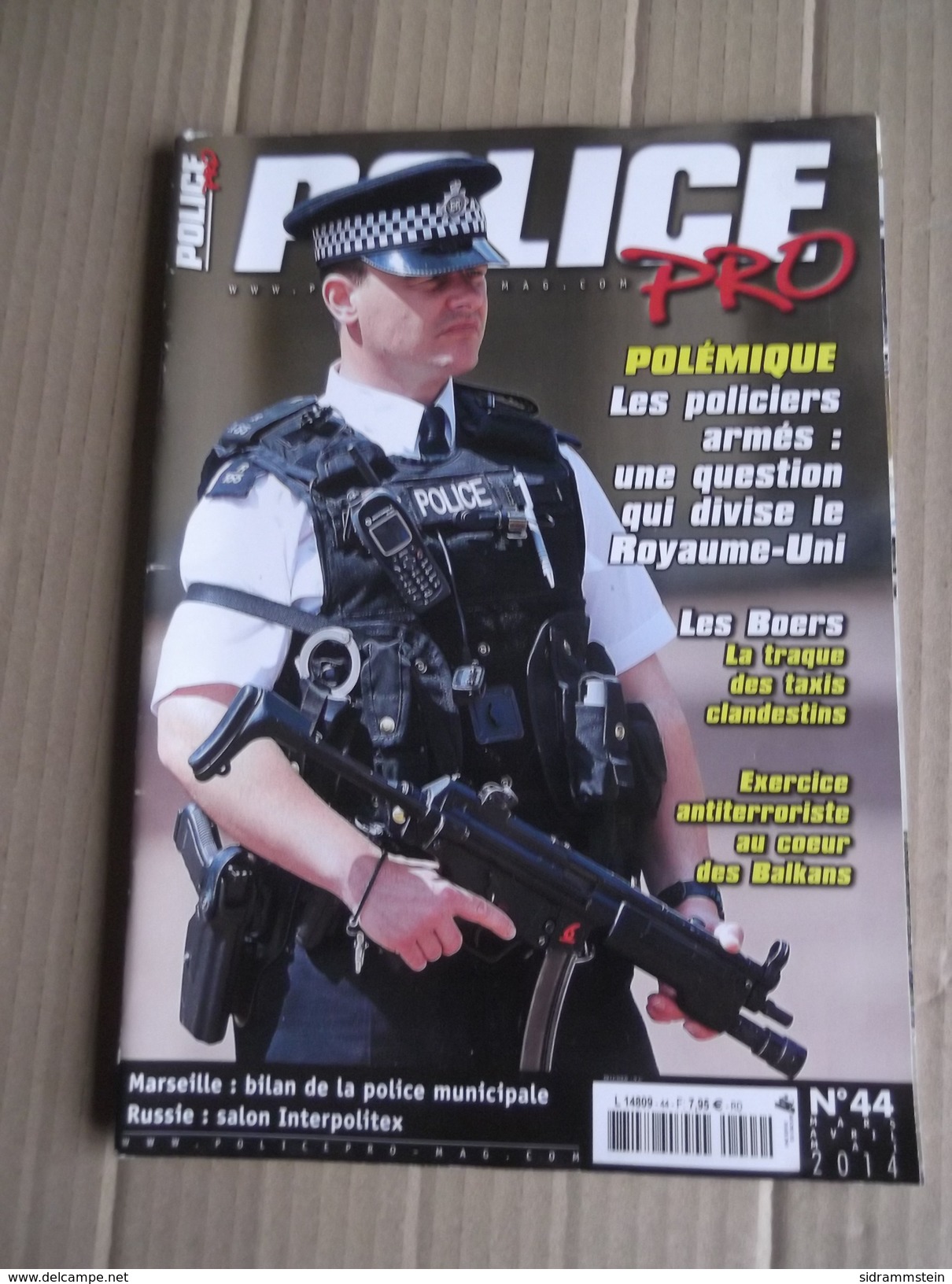 Magazine Police Pro N° 44 - Police