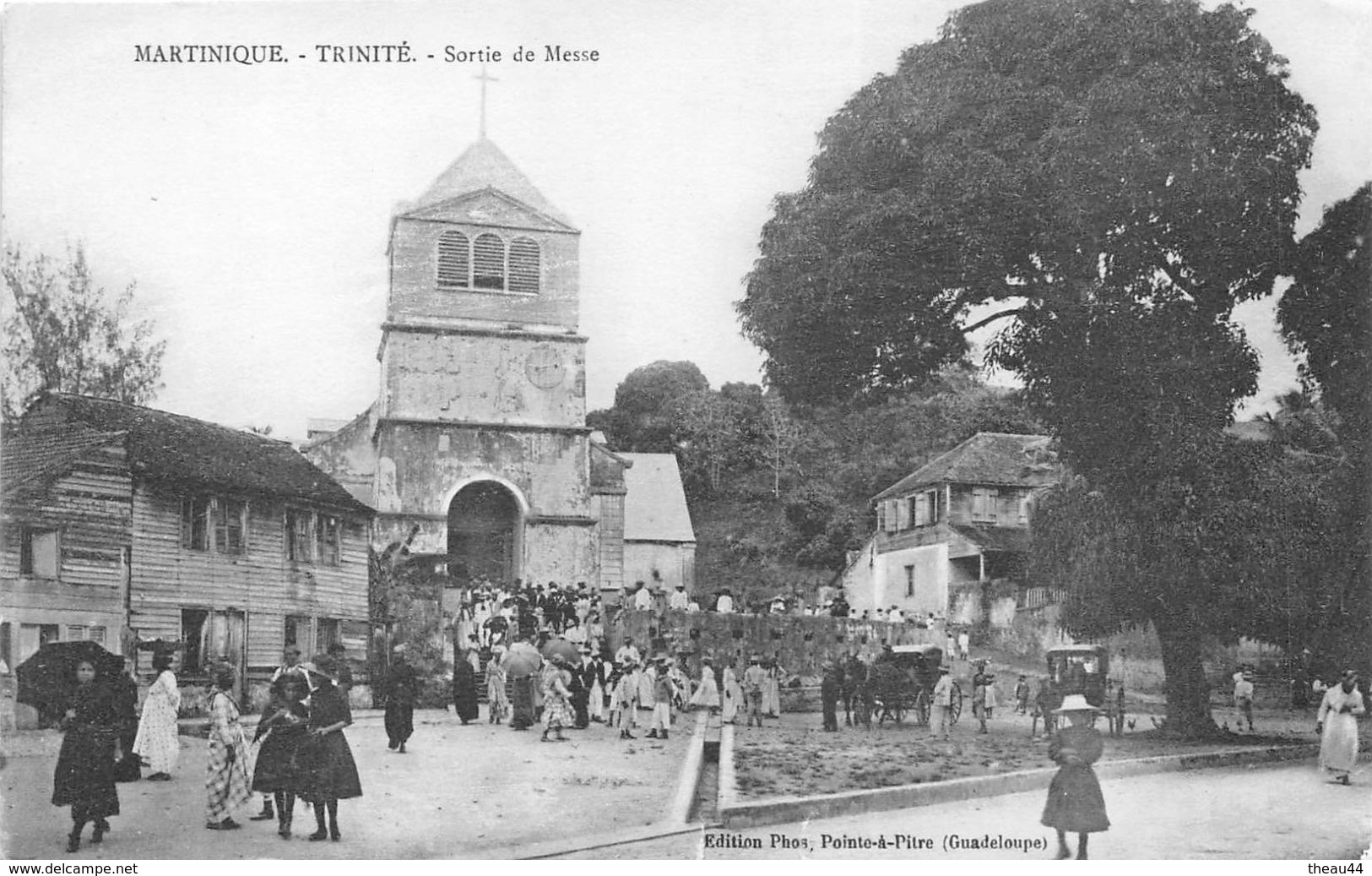 ¤¤   -  MARTINIQUE    -  TRINITE   -  Sortie De Messe    -  ¤¤ - La Trinite